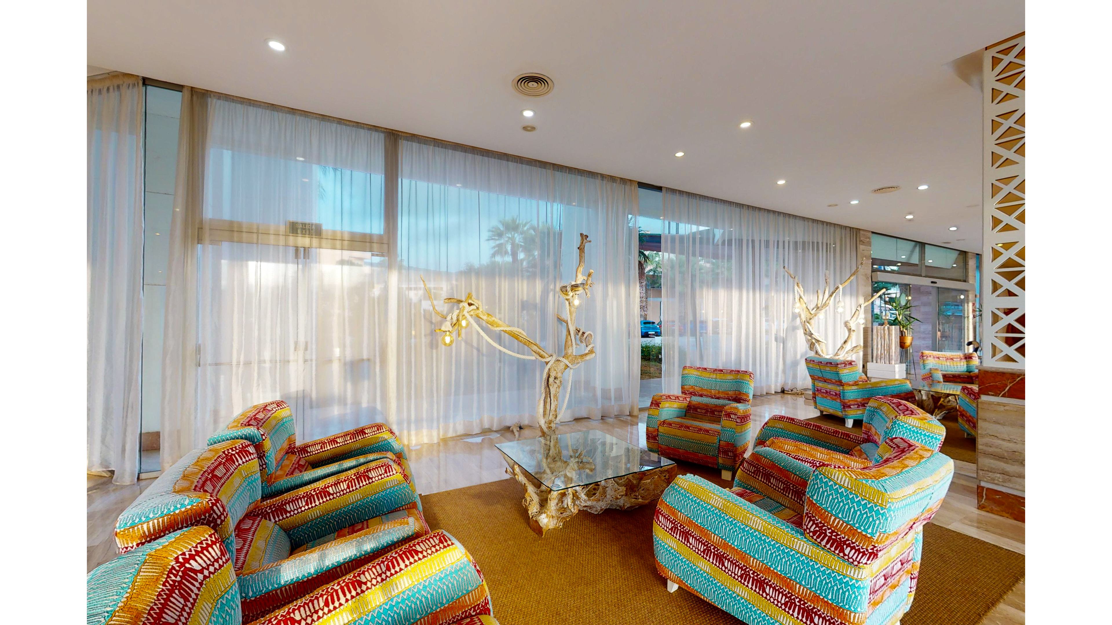 Tropic Garden Hotel Apartments