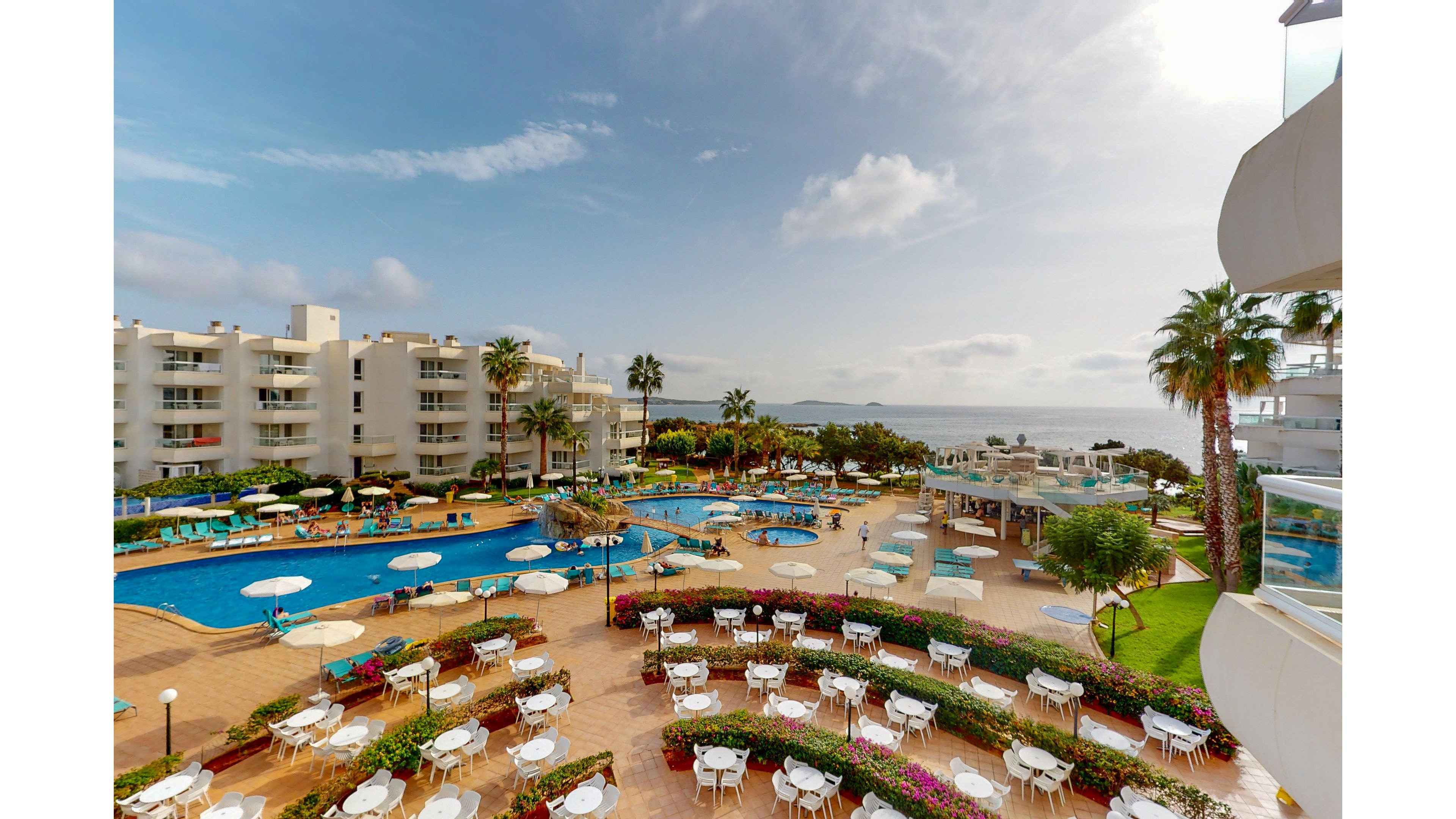 Tropic Garden Hotel Apartments