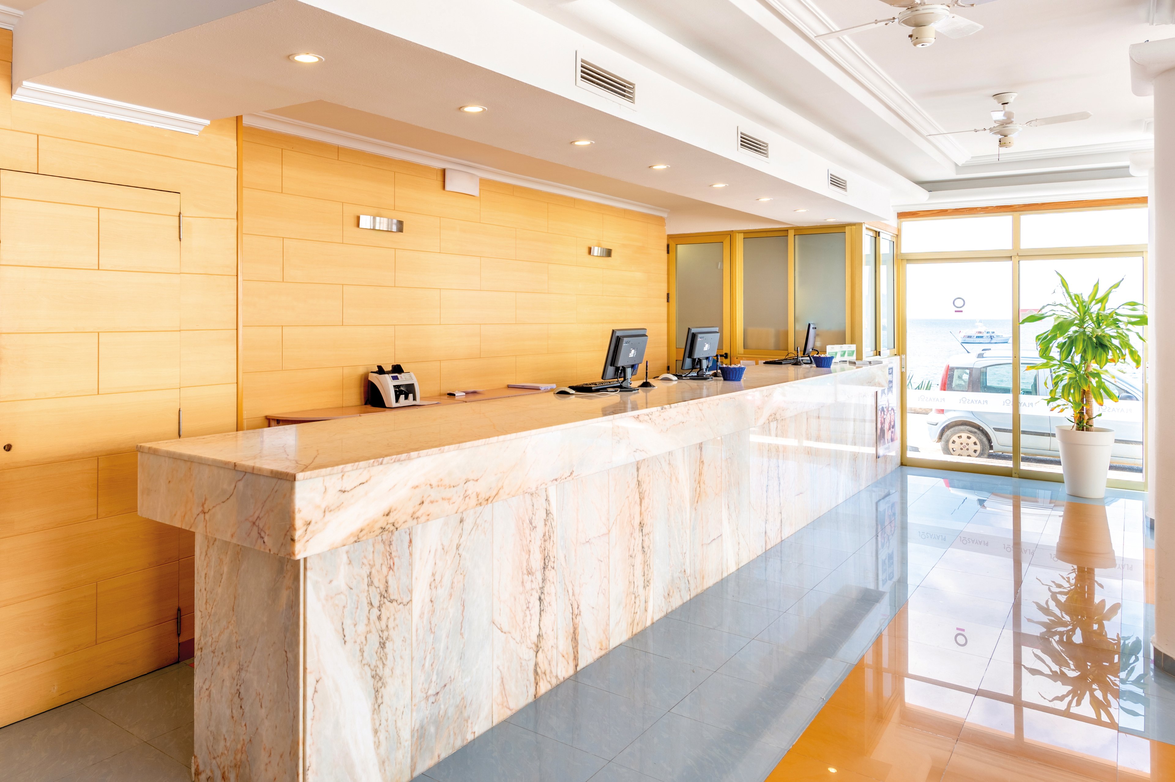 Aparthotel Vibra Lux Mar