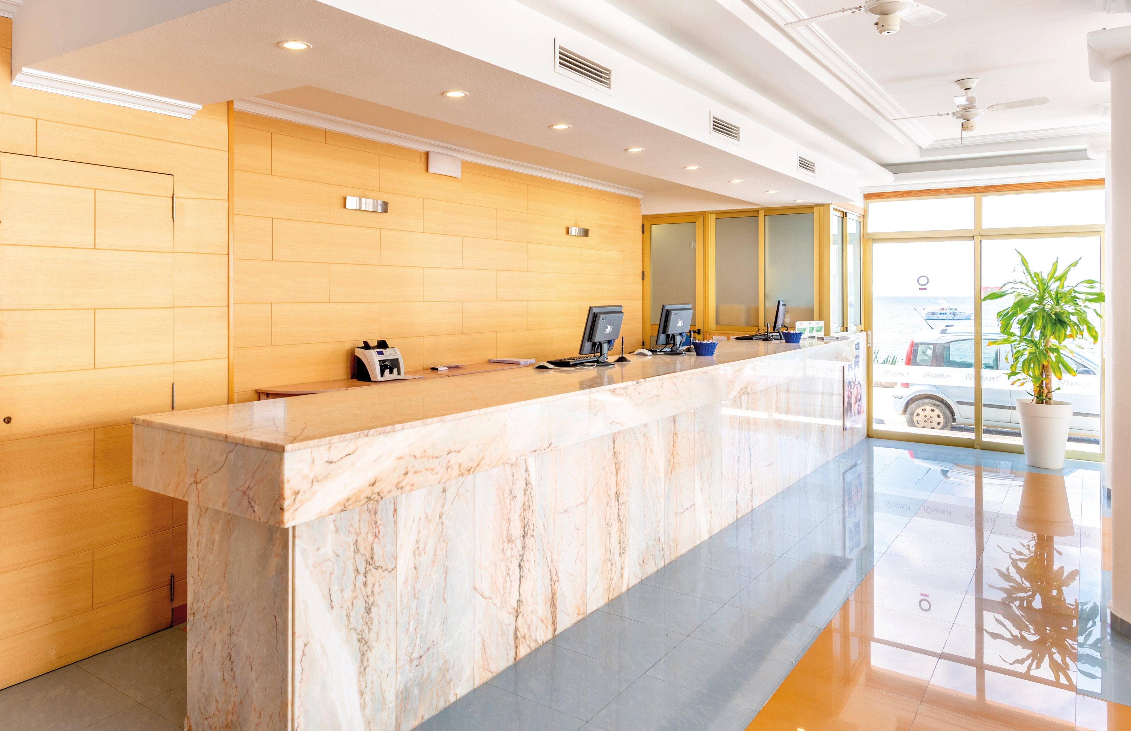 Apartamentos Vibra Tropical Garden