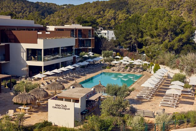 Cala San Miguel Ibiza Resort, Curio Collection By Hilton 2 photo 4