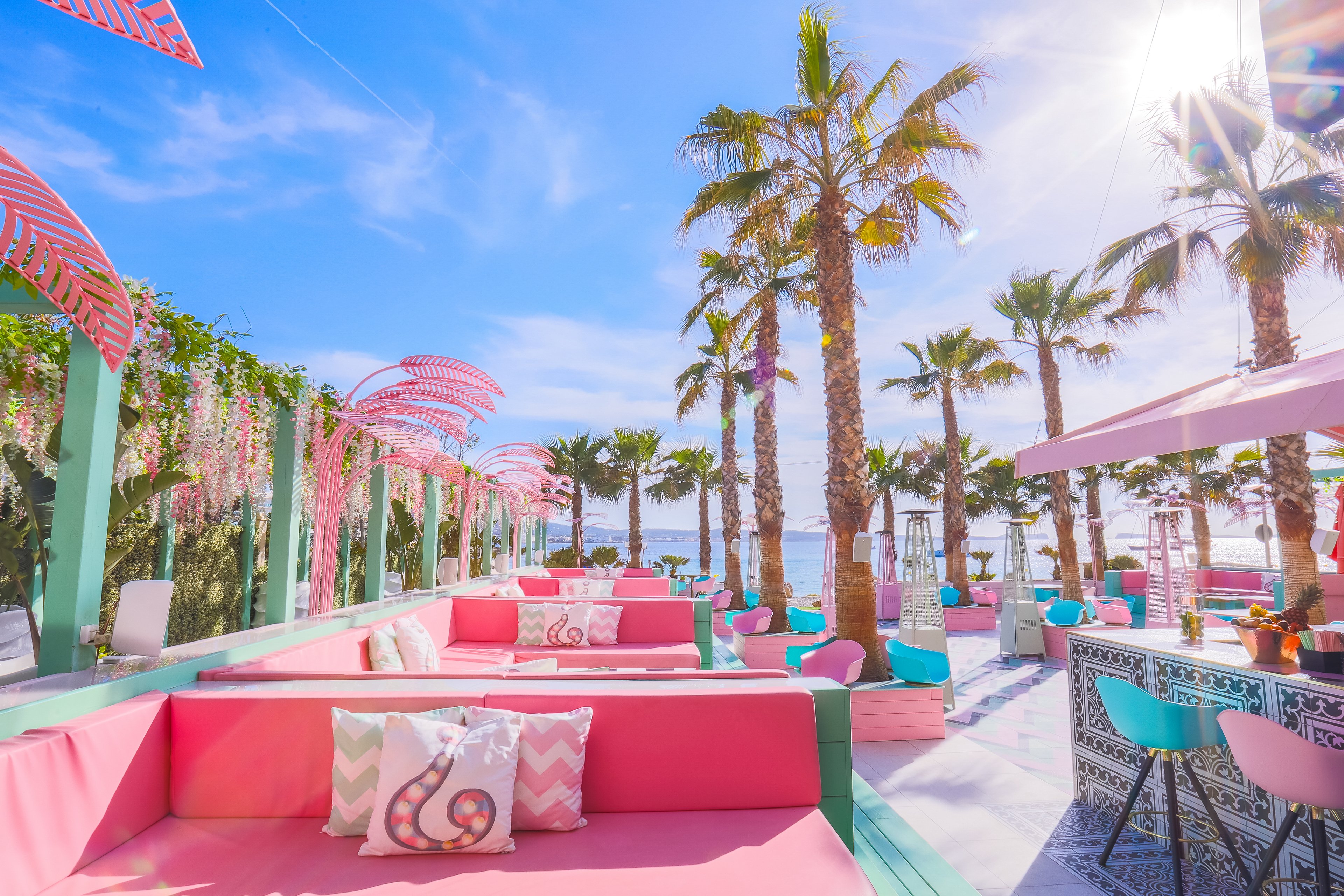 Wi-Ki-Woo Hotel Ibiza