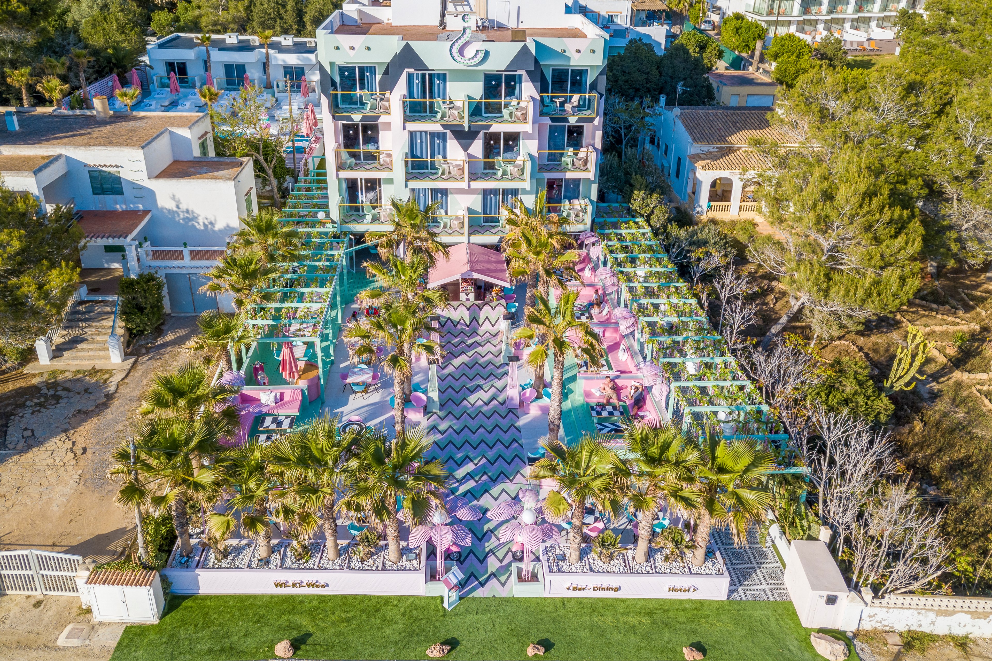 Wi-Ki-Woo Hotel Ibiza