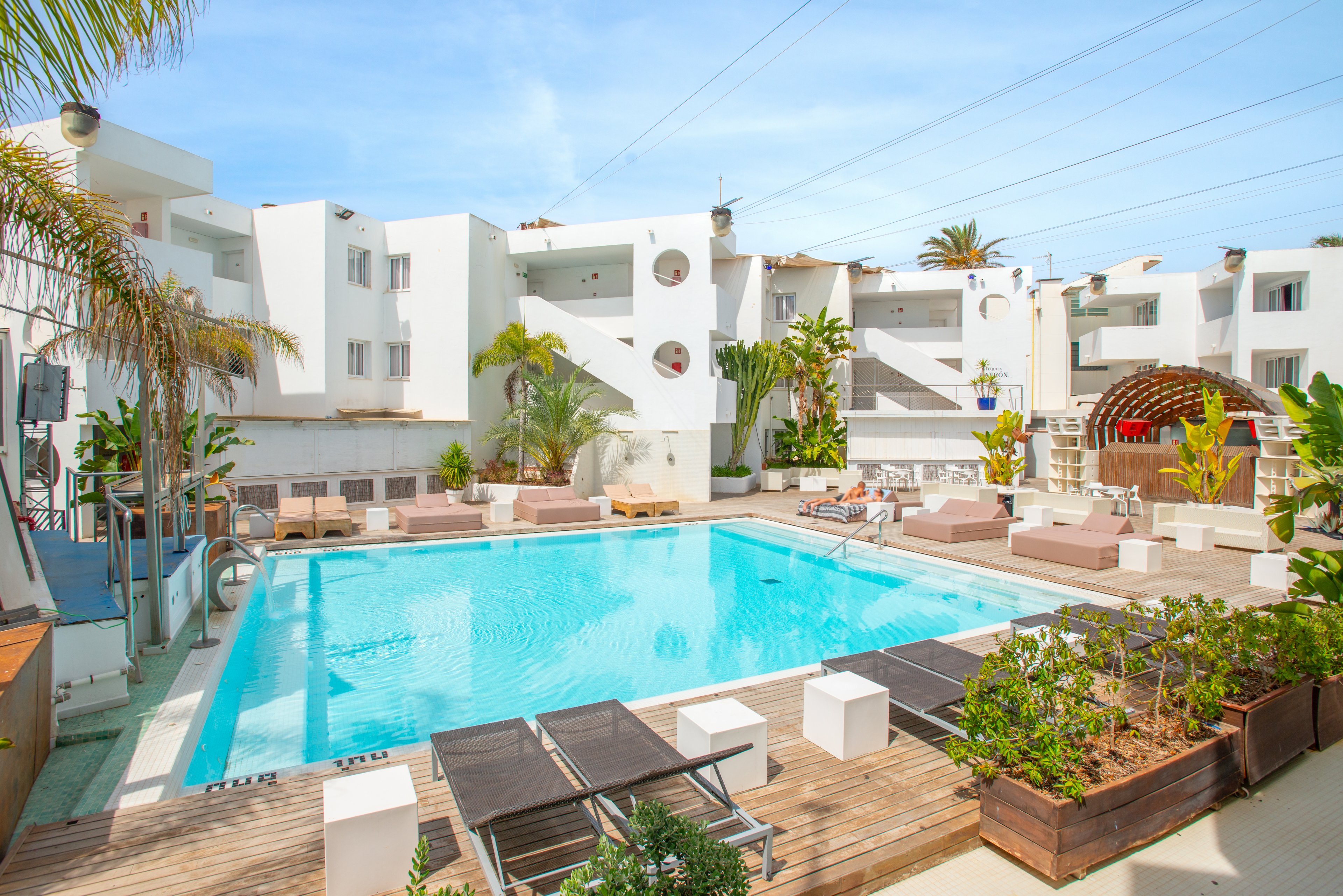 Bora Bora Apartments Ibiza