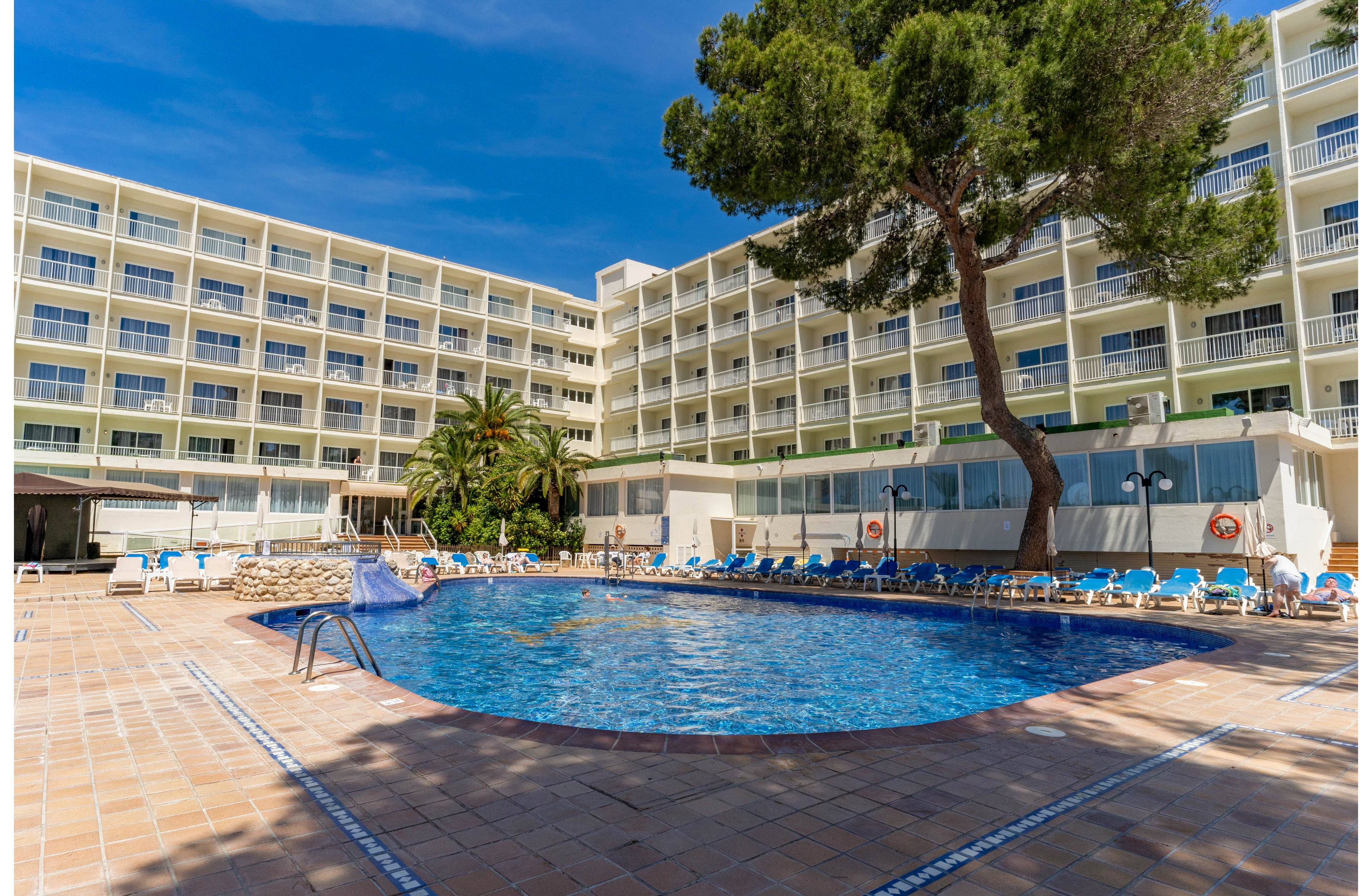 Moon Dreams Coral Beach Hotel