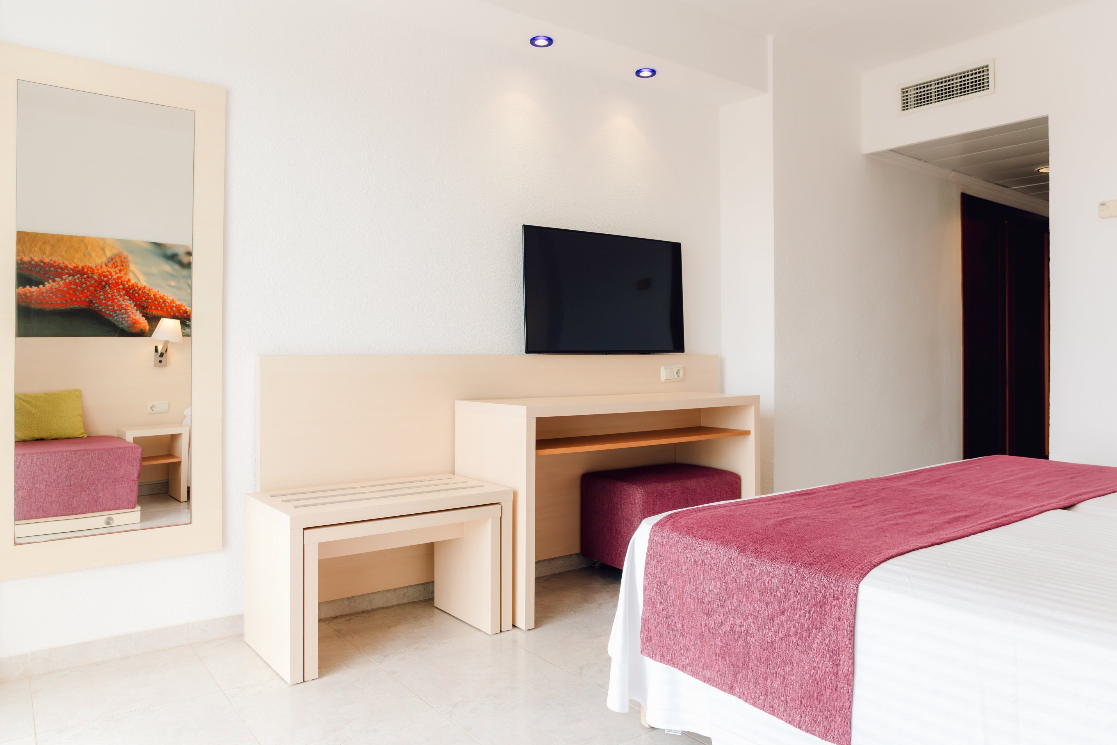 Moon Dreams Coral Beach Hotel