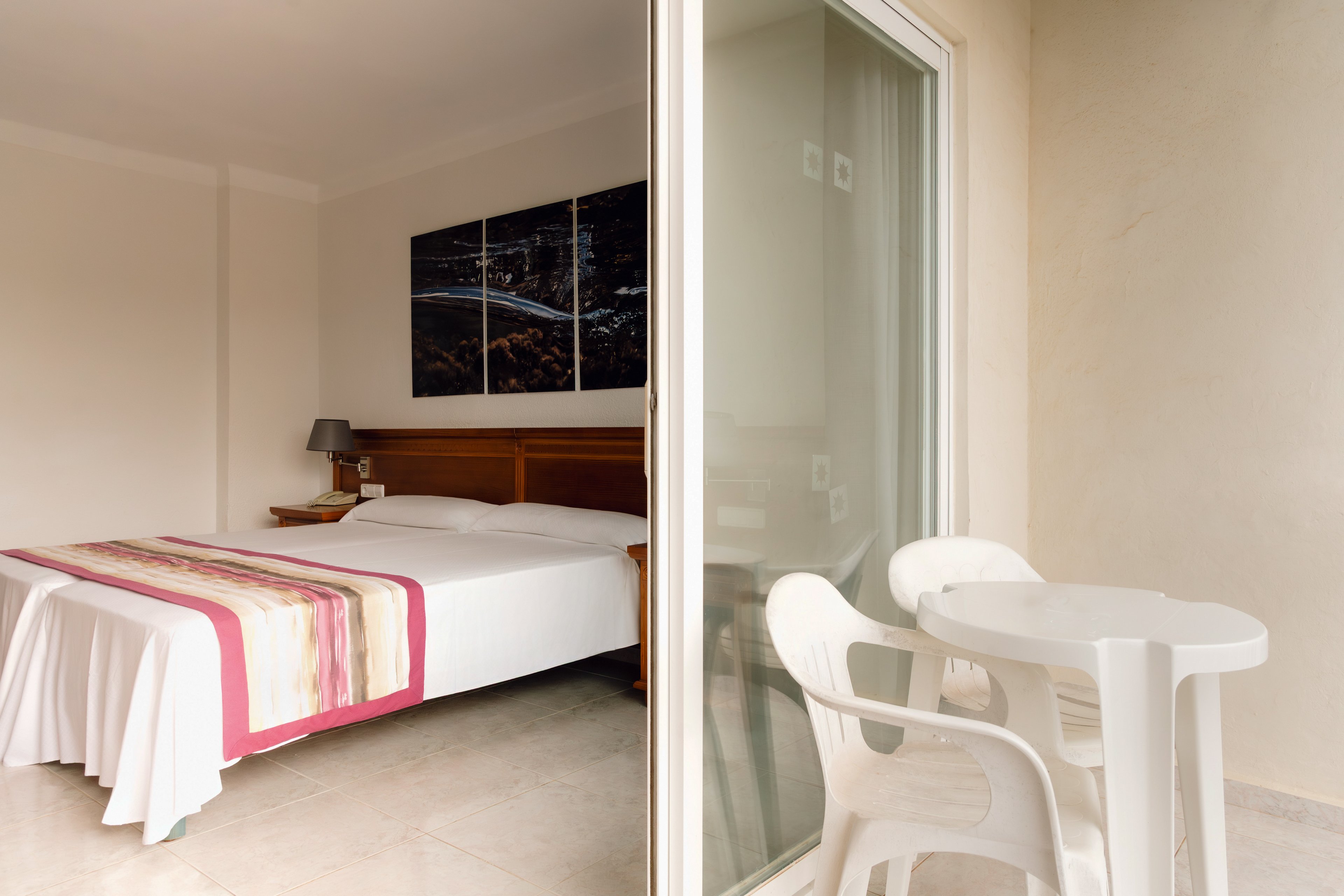 Moon Dreams Coral Beach Hotel