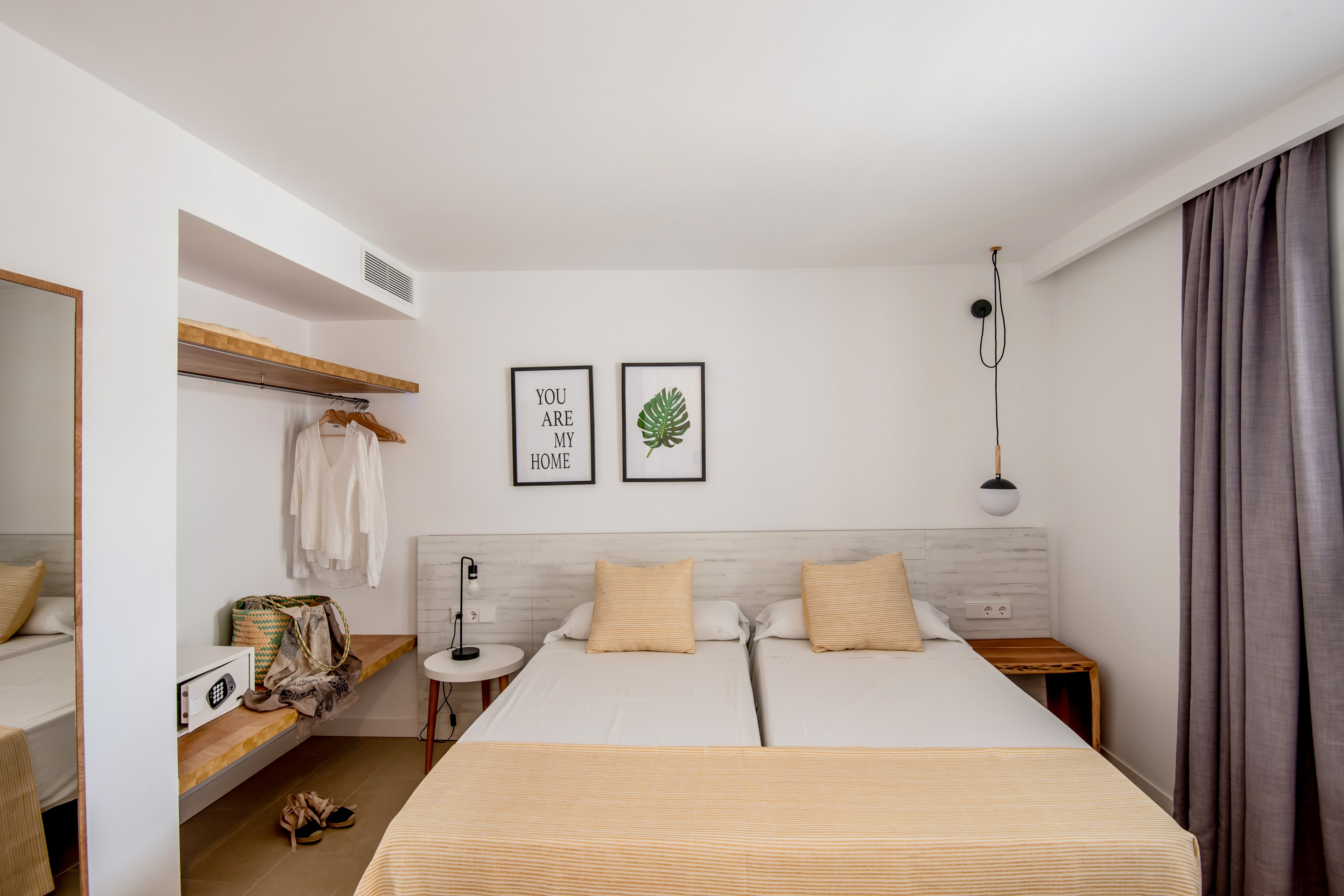 Apartments Es Pujols