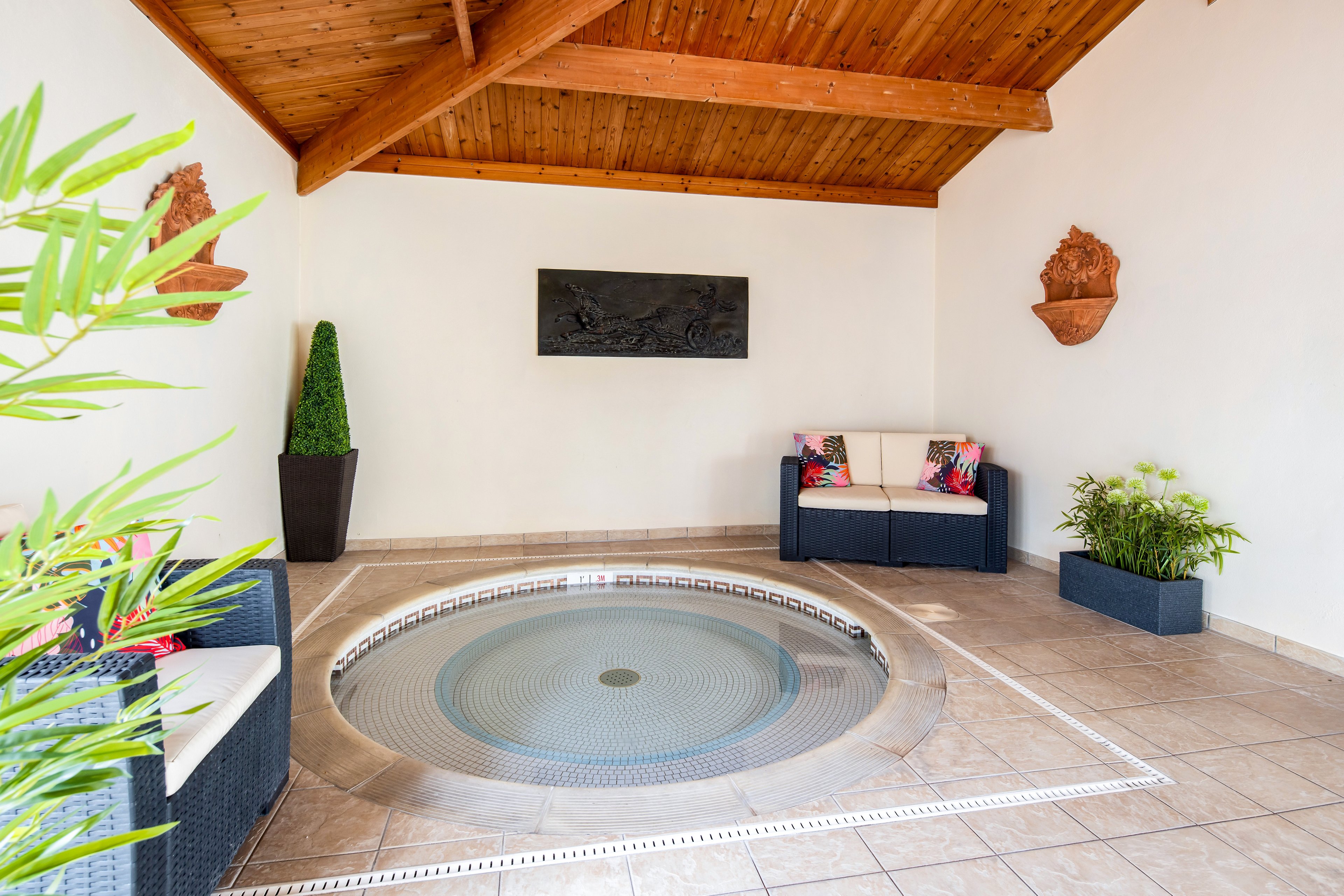 The Norfolk Lodge Hotel