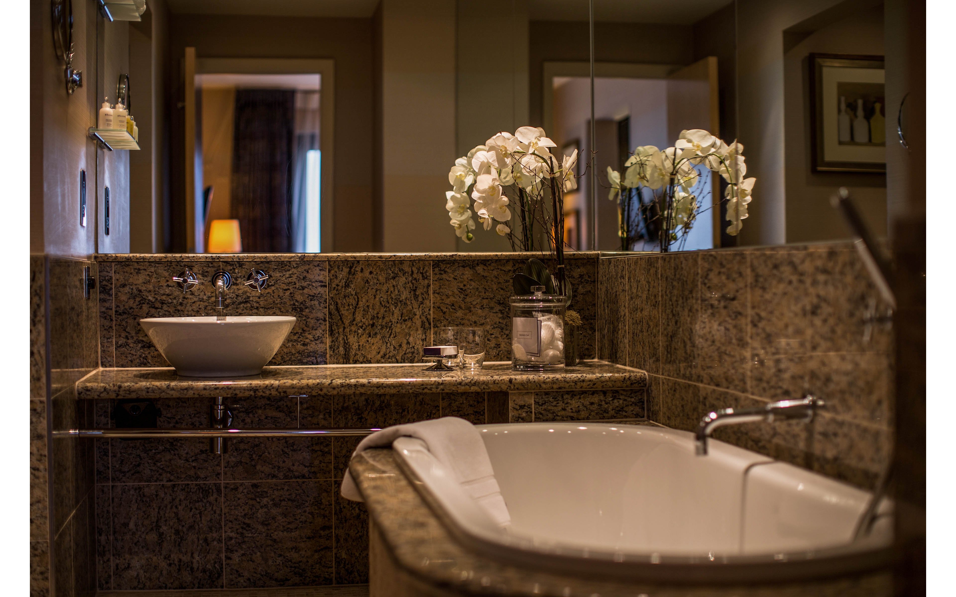 The Club Hotel & Spa