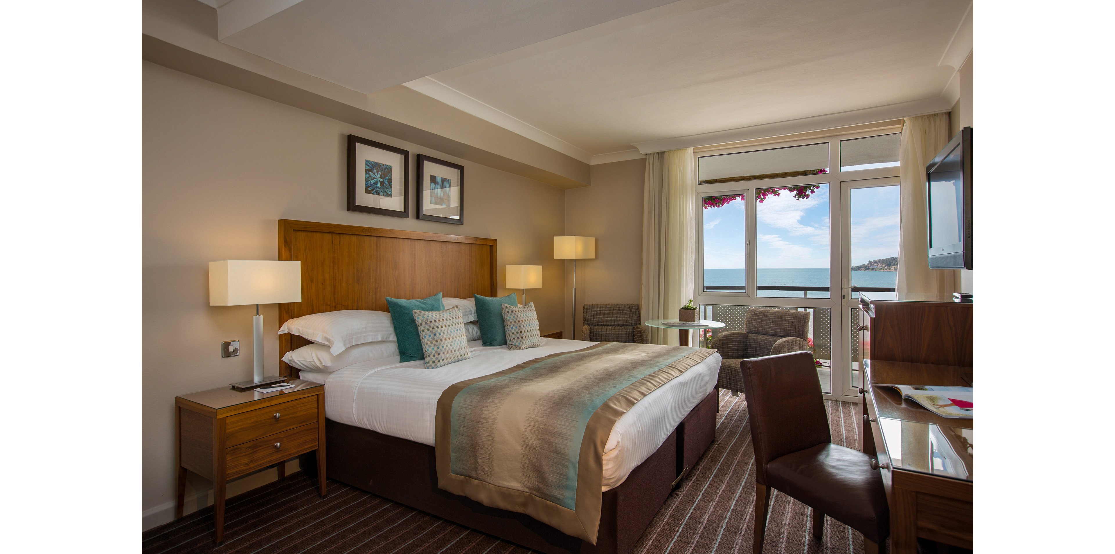 L'Horizon Beach Hotel & Spa