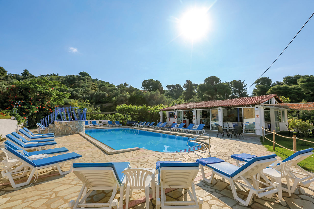 Filia Studios & Apartments