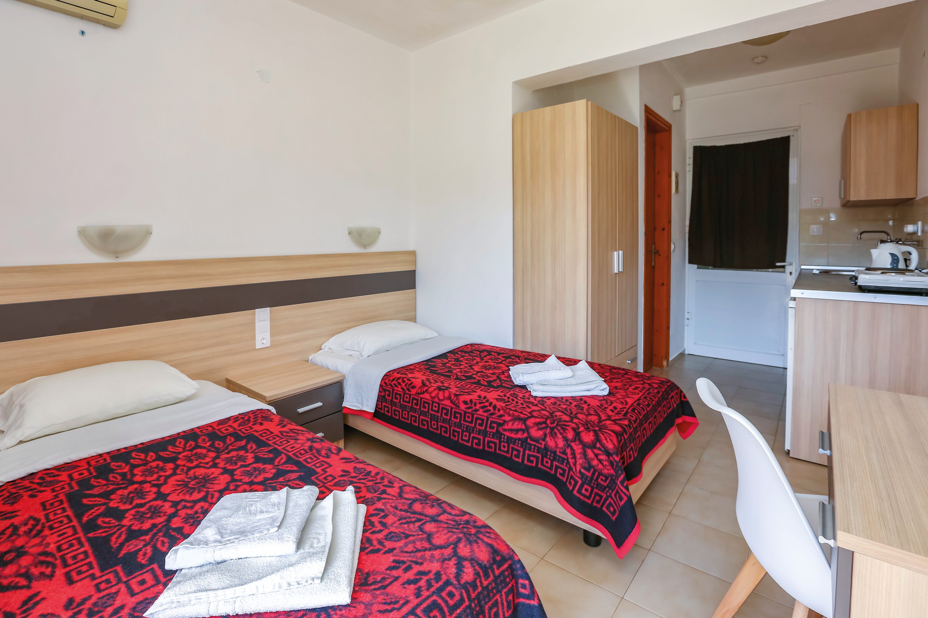 Filia Studios & Apartments