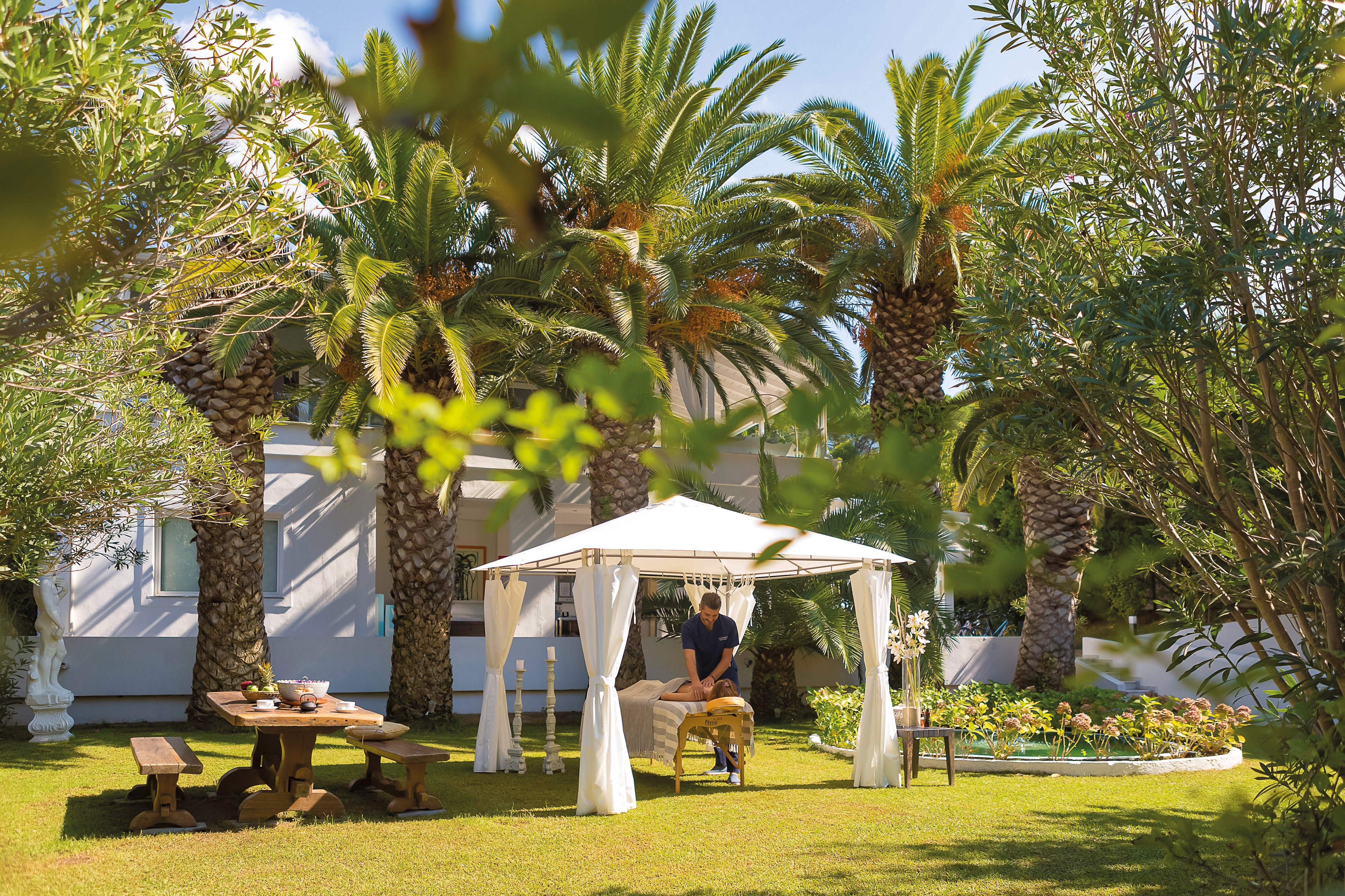 Mandraki Village Hotel