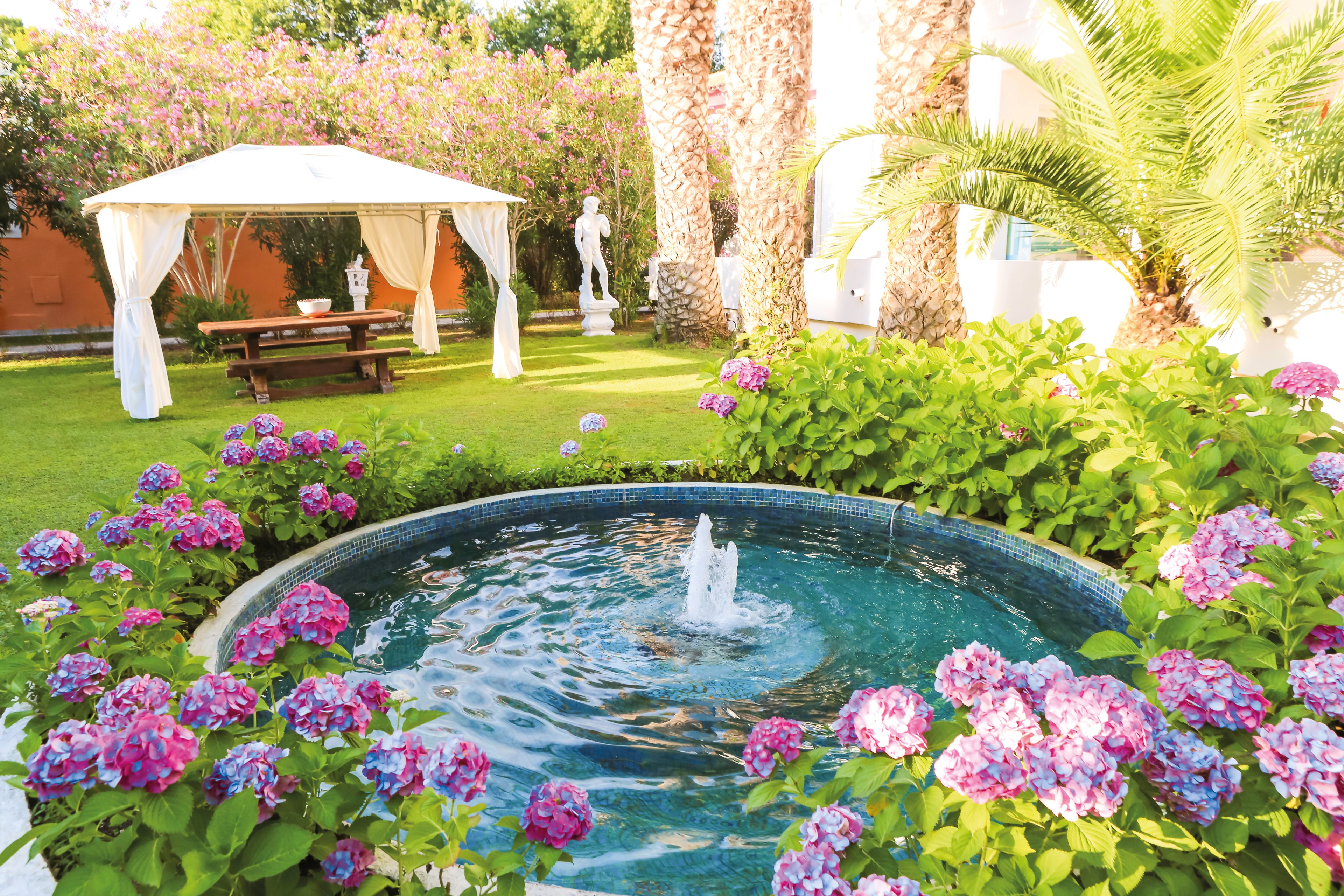 Mandraki Village Hotel