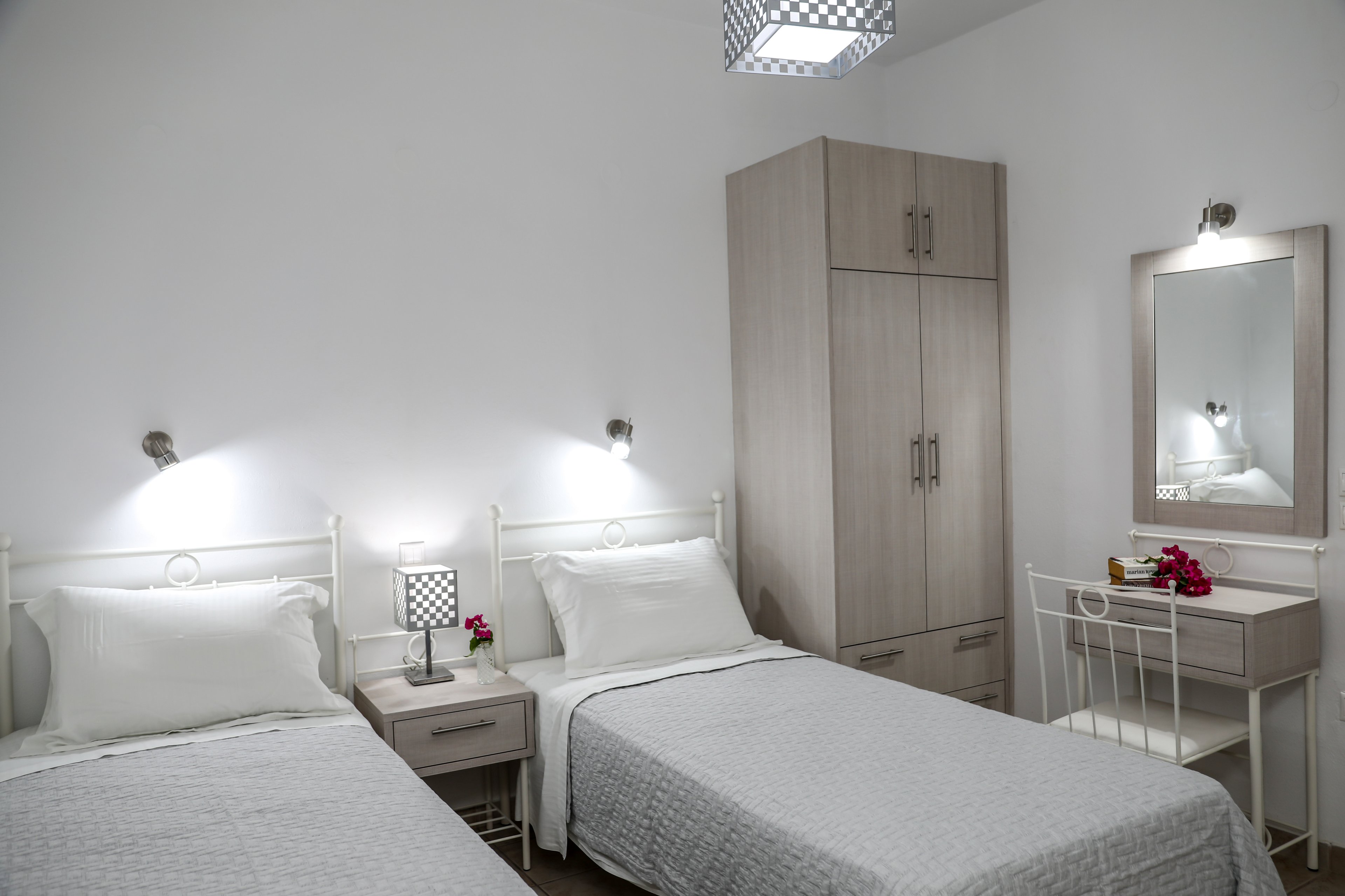 Magda Studios & Apartments