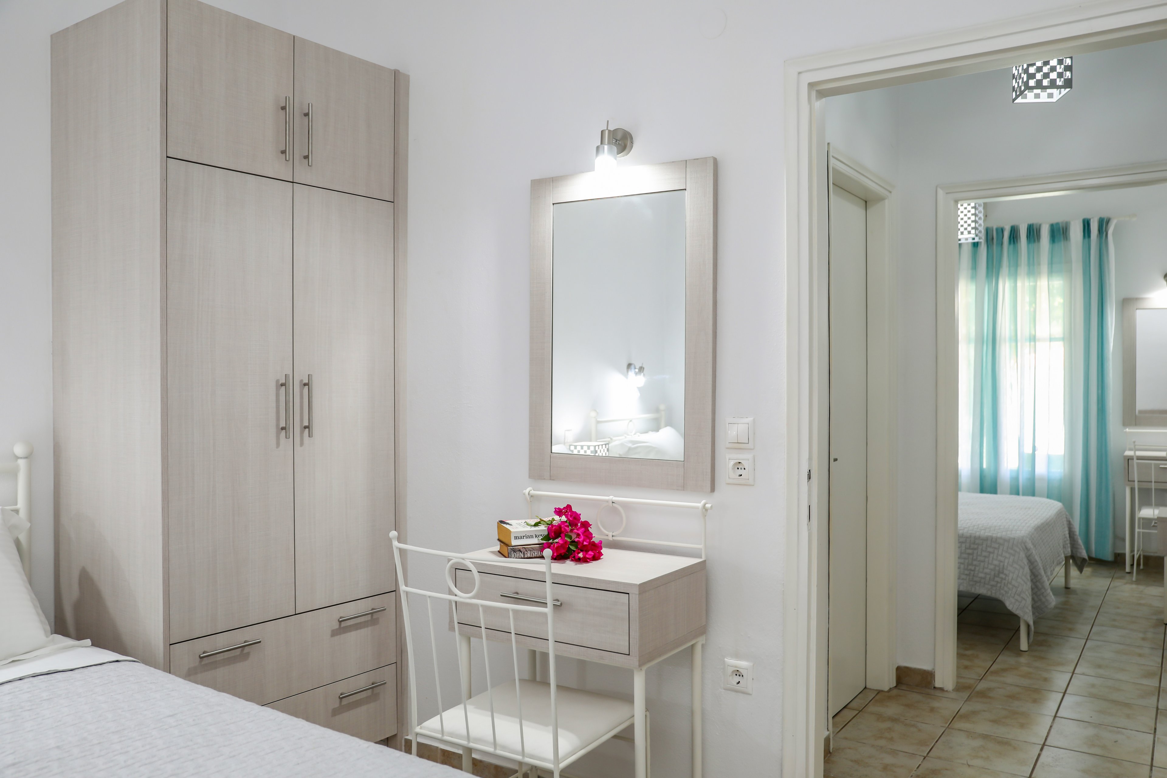 Magda Studios & Apartments