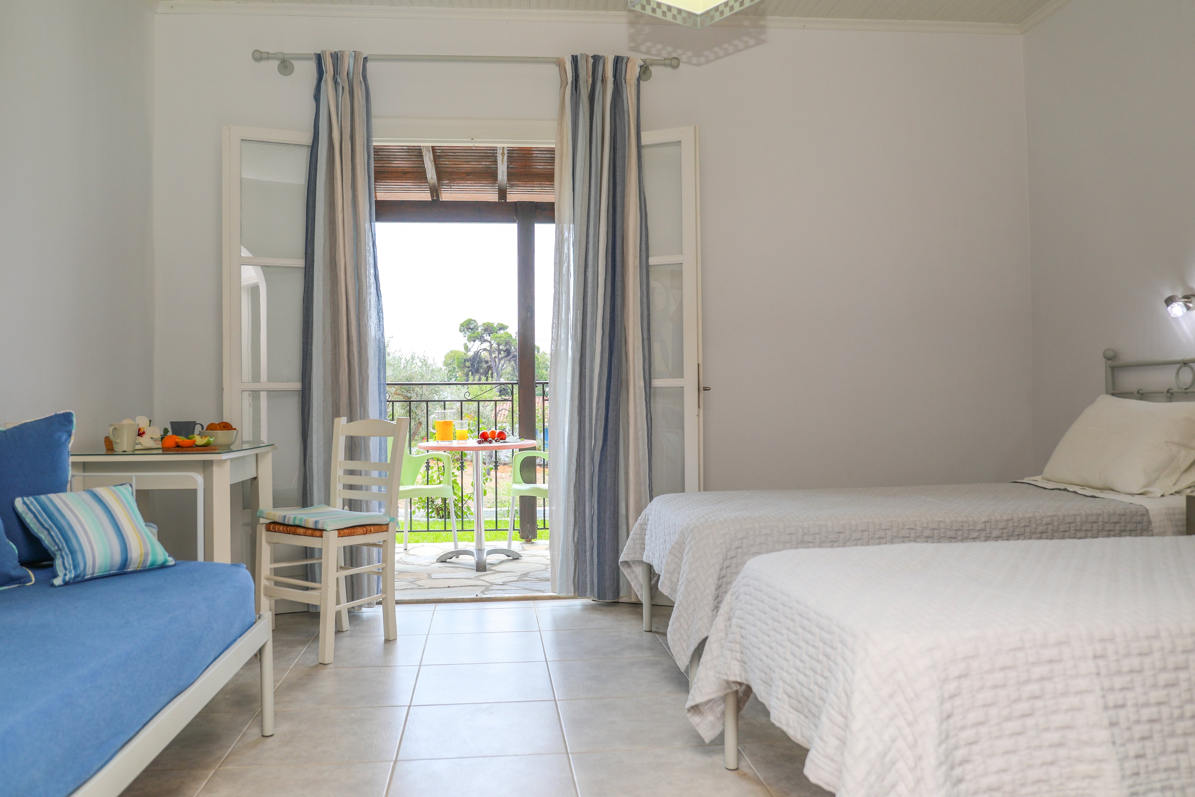 Magda Studios & Apartments