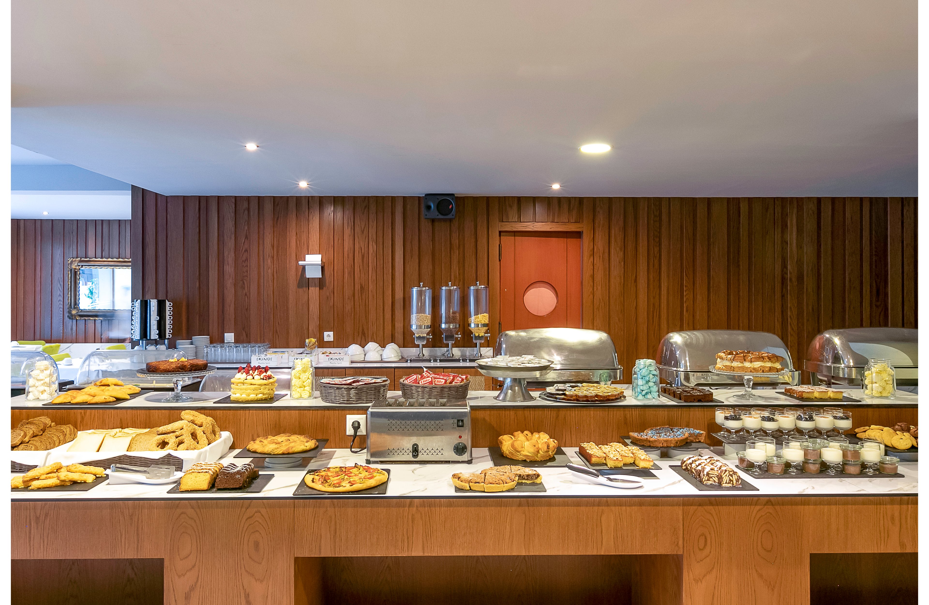 La Piscine Art Hotel