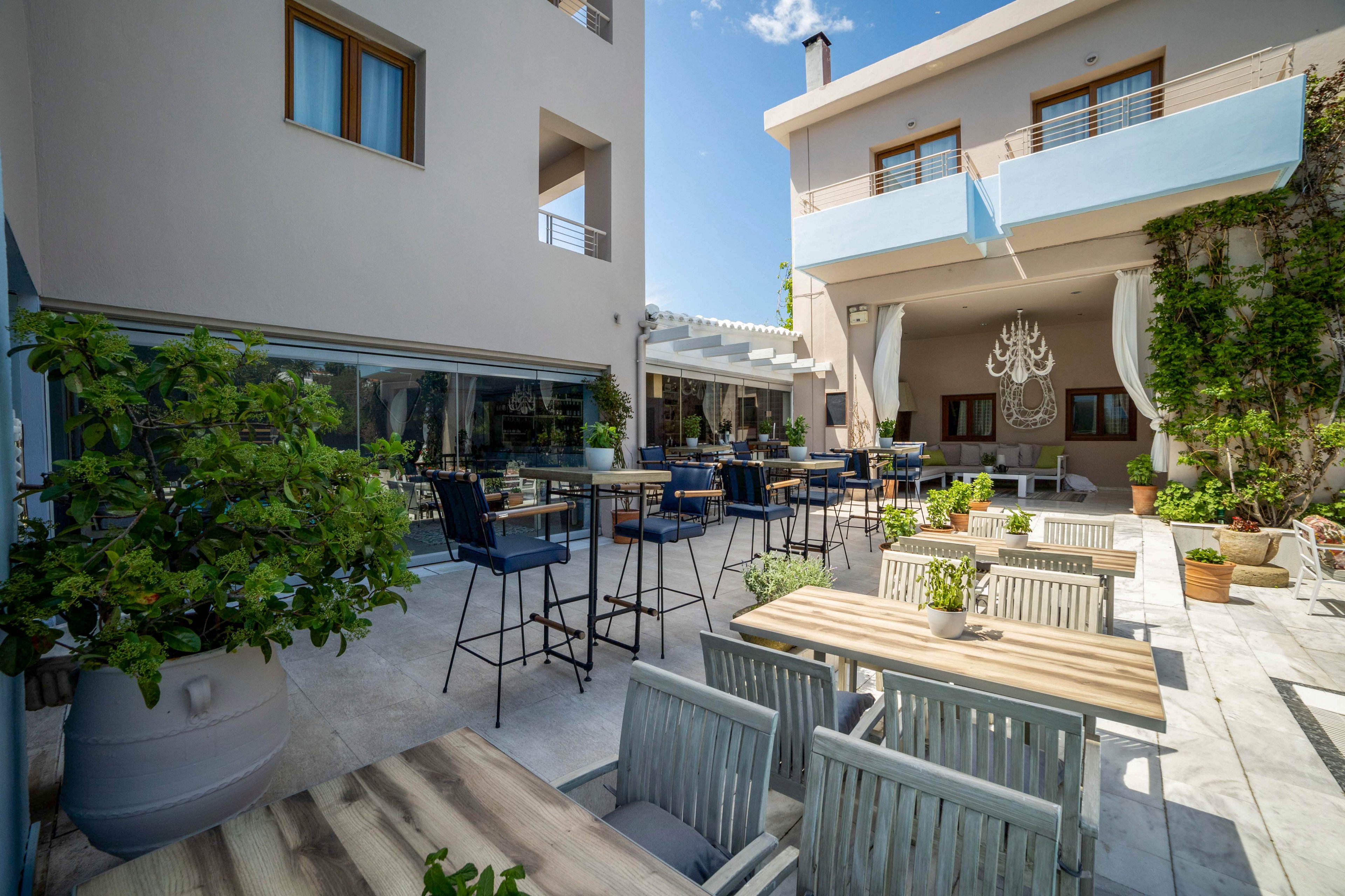 La Piscine Art Hotel