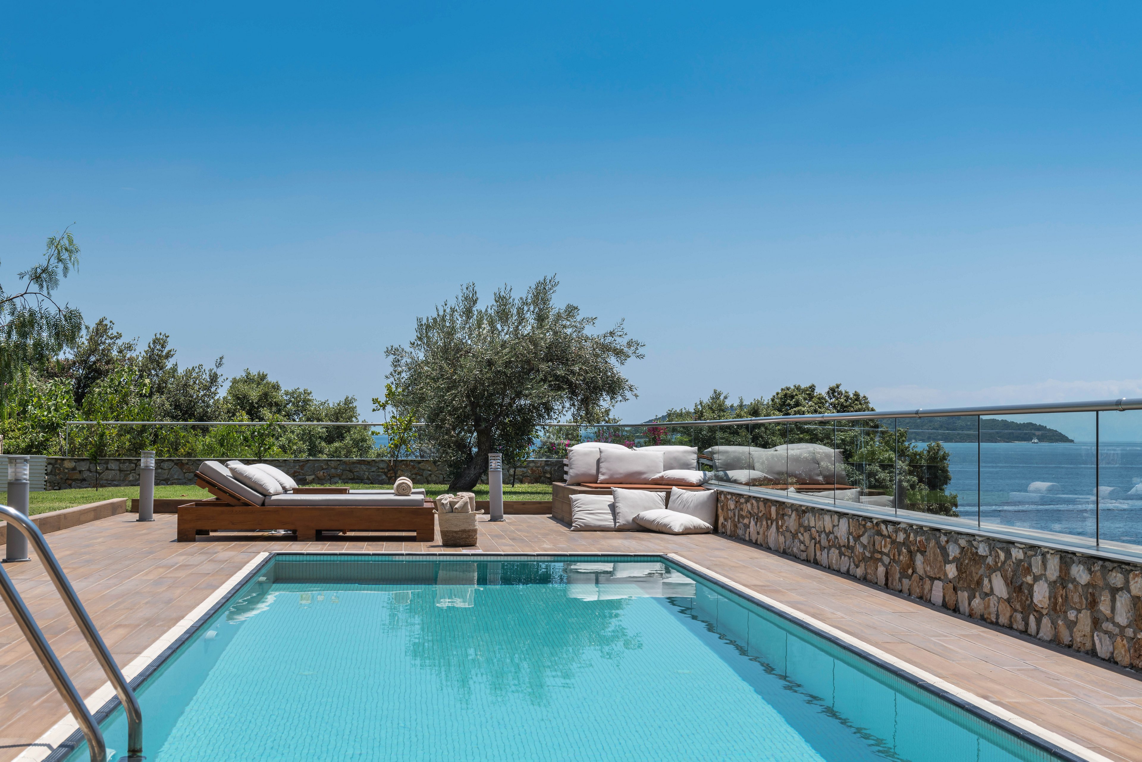 Kassandra Bay Suites