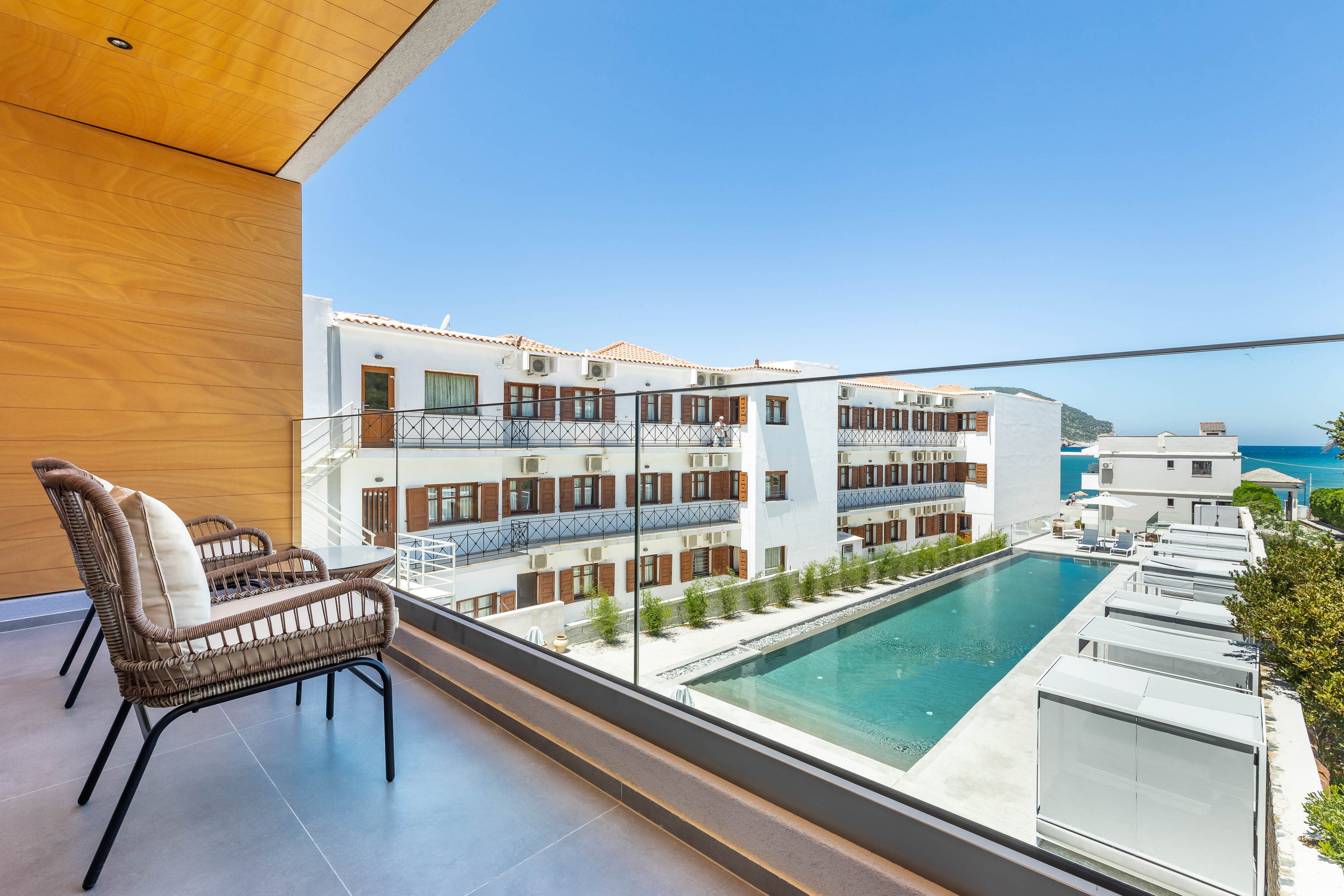 Olia Green Residence