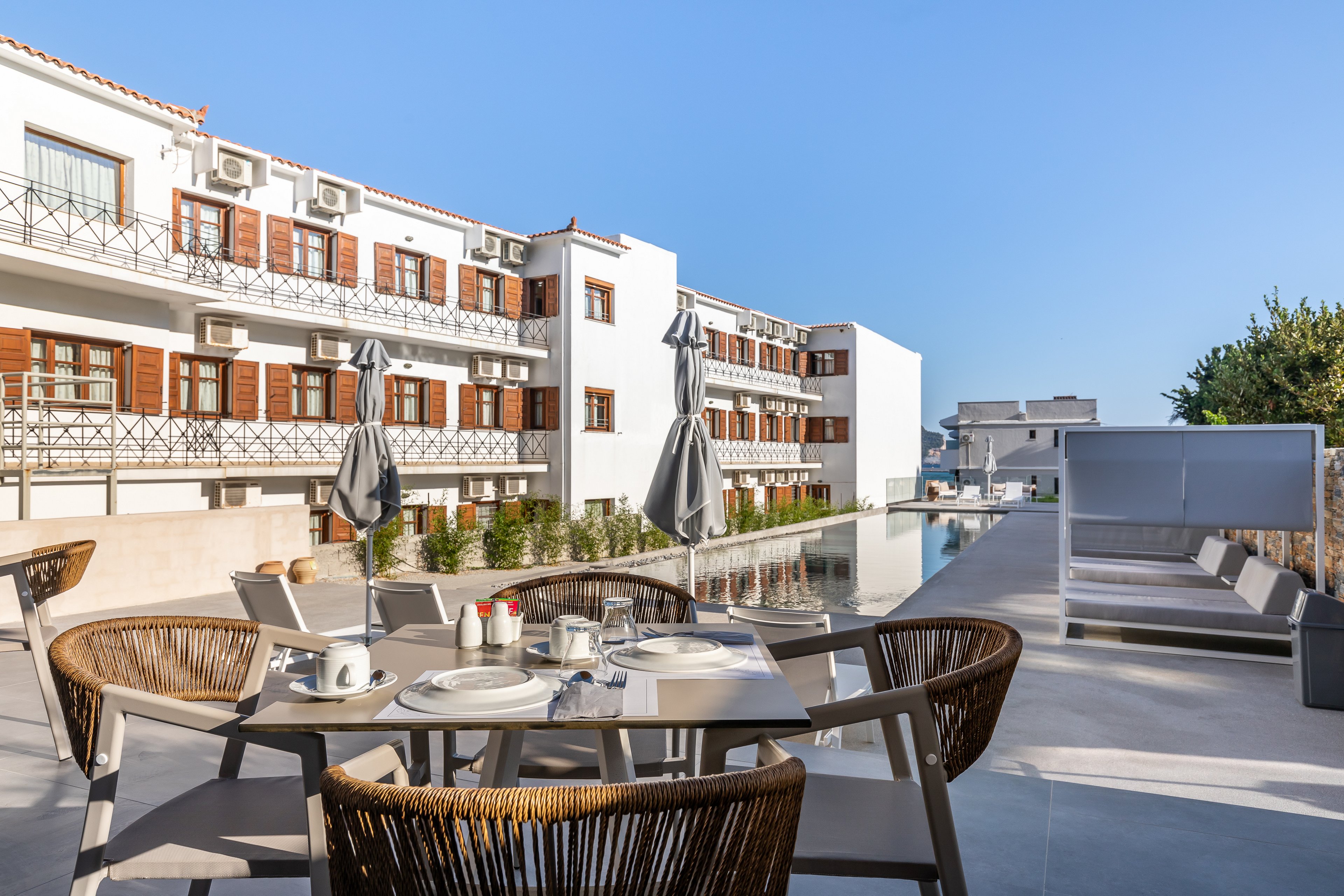 Olia Green Residence