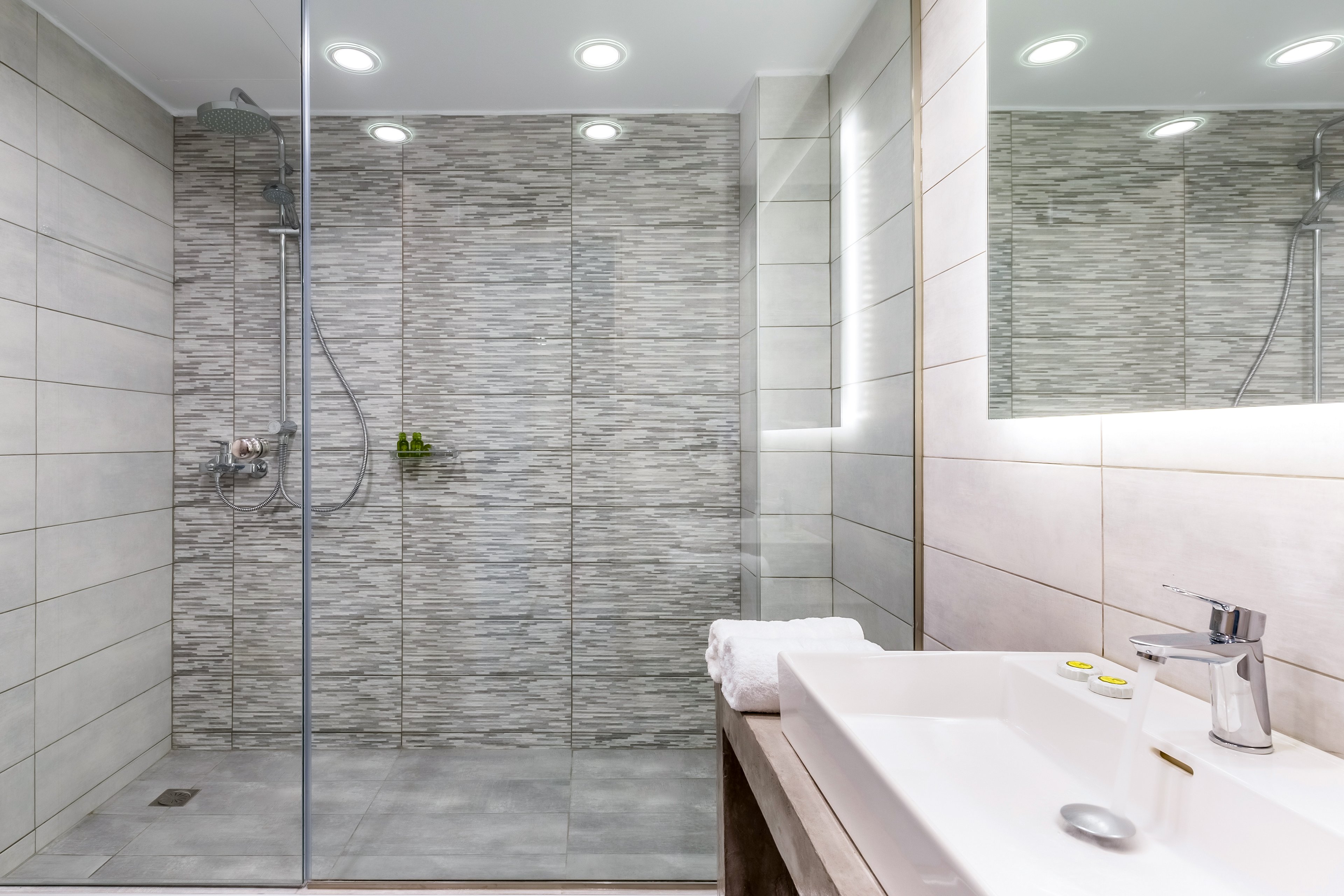 Olia Green Residence