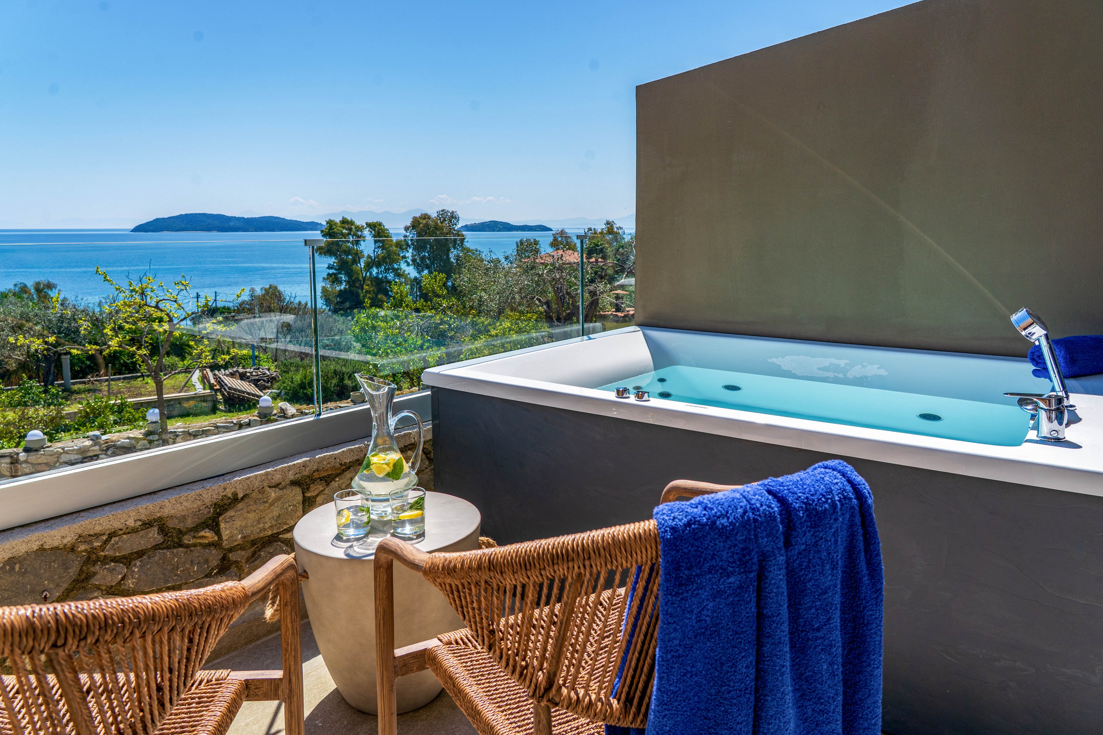 Irida Aegean View Hotel