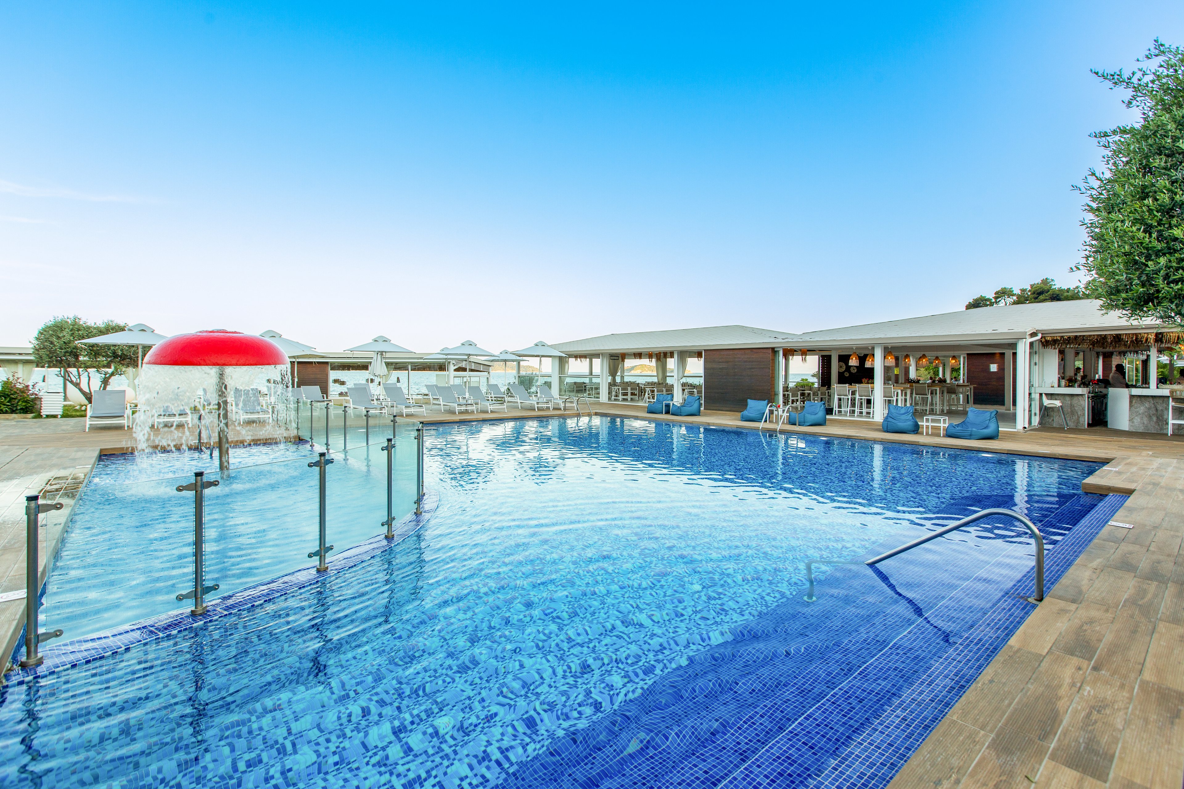 Kassandra Bay Resort & Spa