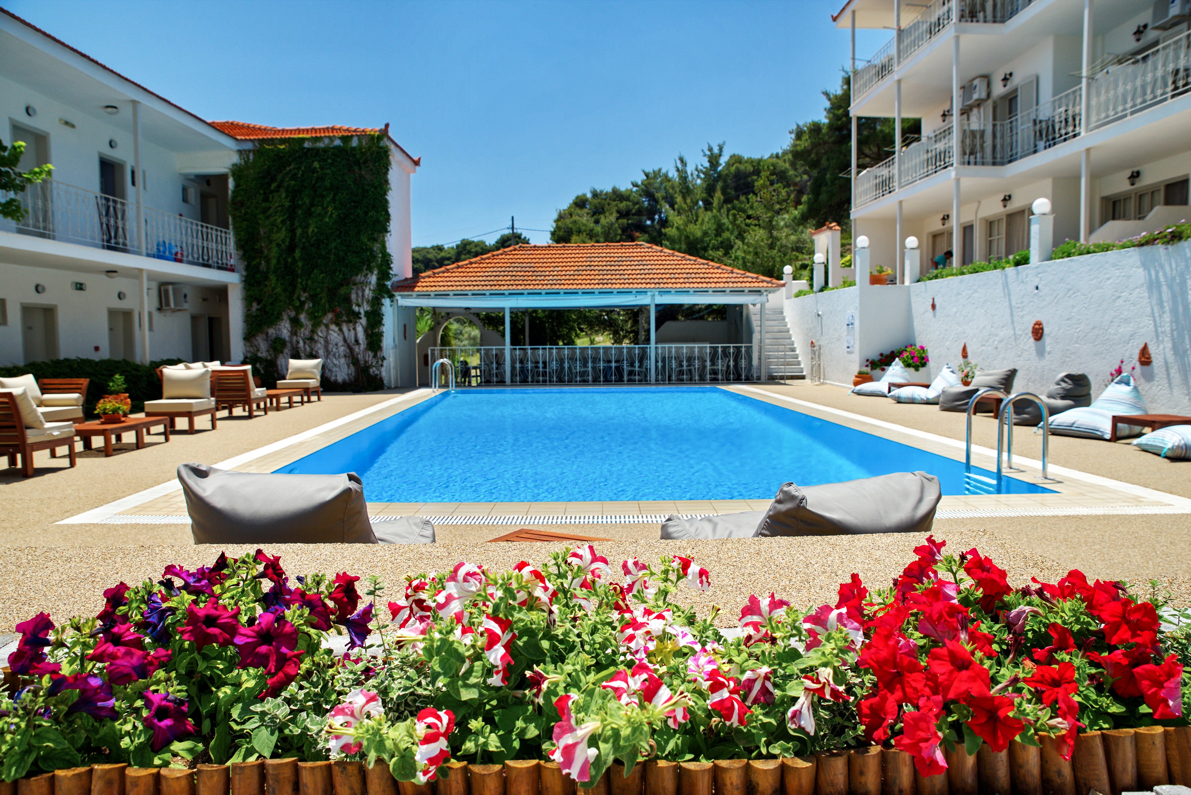 Nereides Hotel Apartments