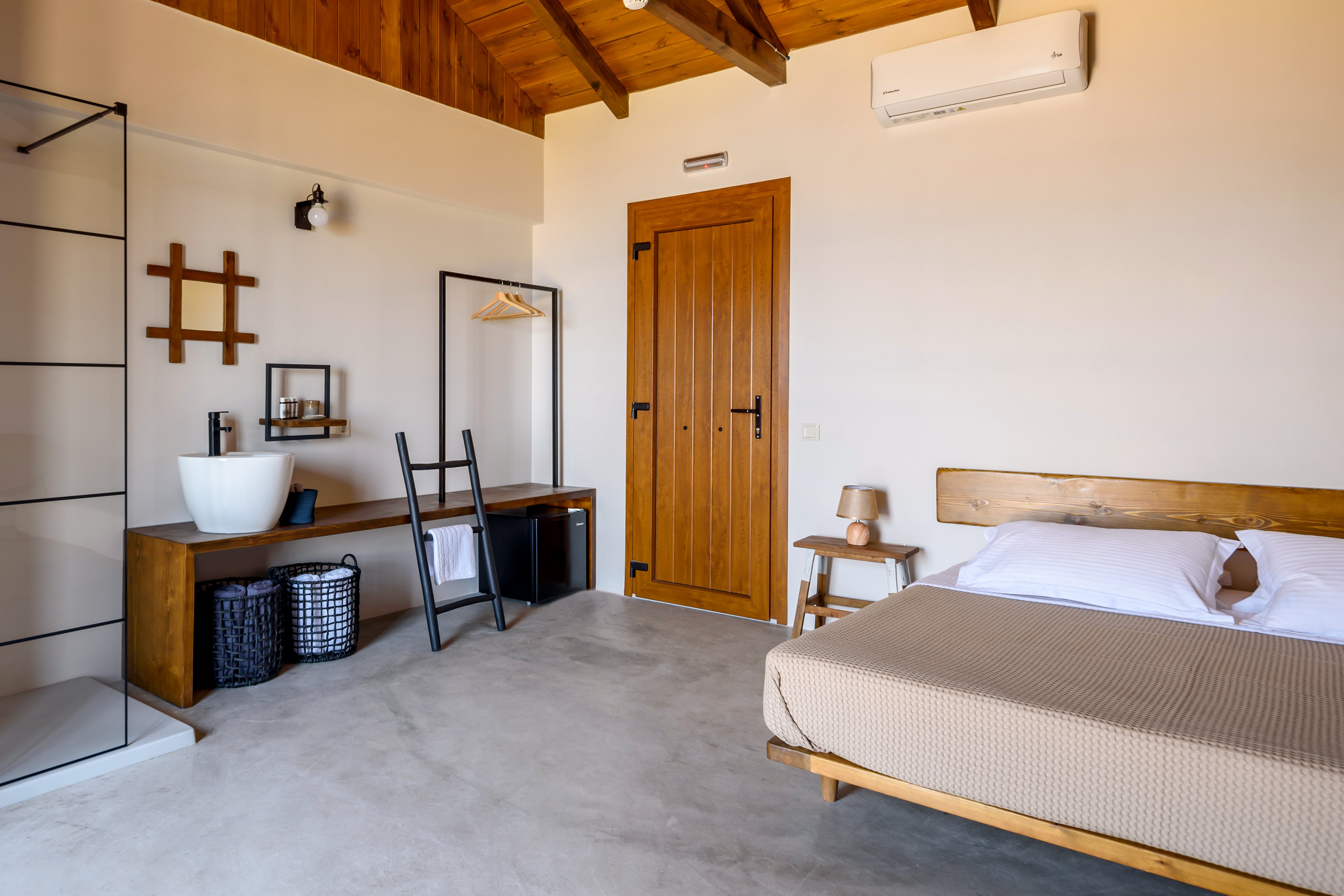 Aletri Swim Up Boutique Hotel