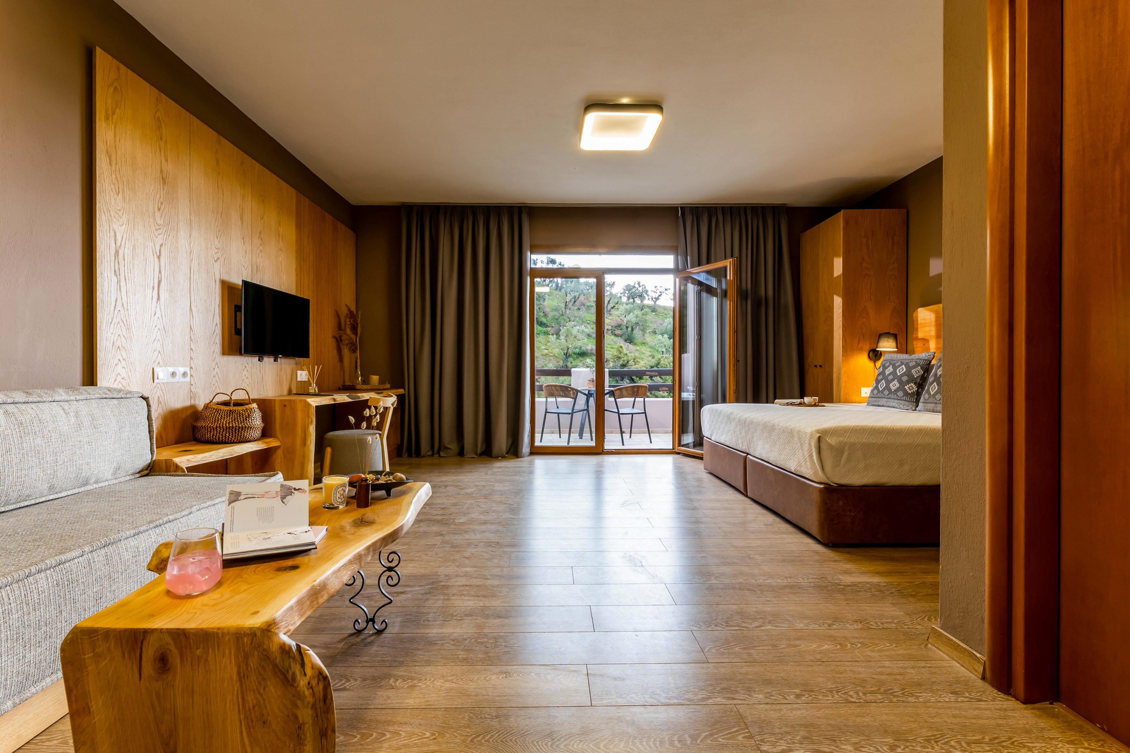 Skiathos Avaton Suites & Villas