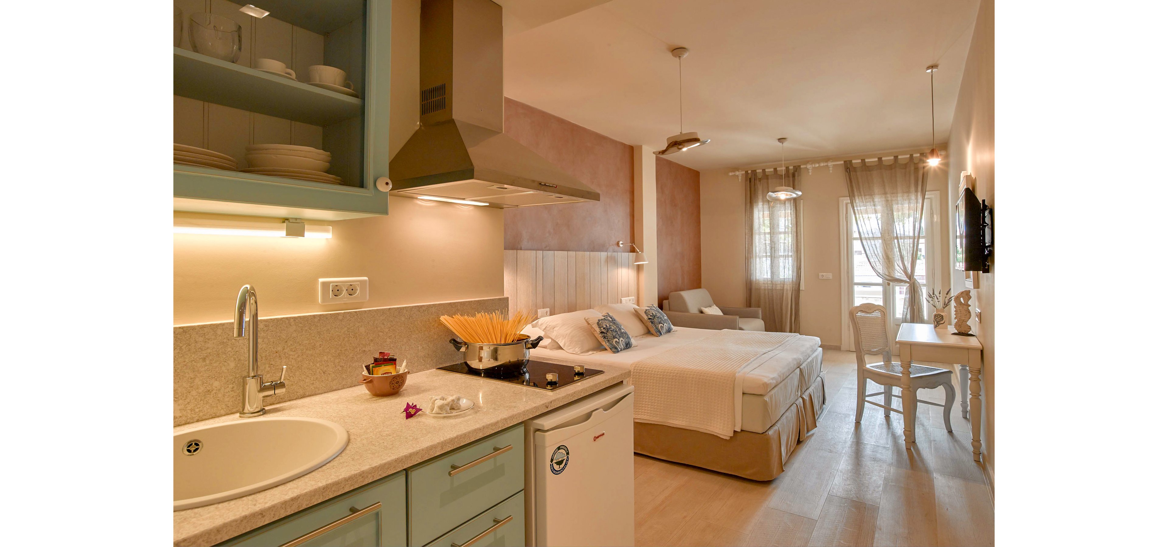 Konstantina Boutique Studios