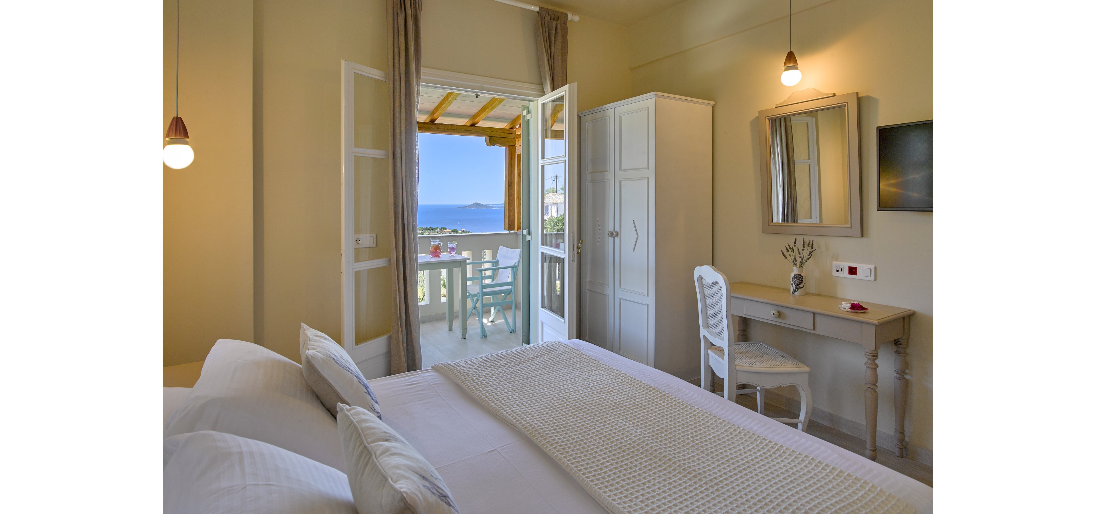 Konstantina Boutique Studios