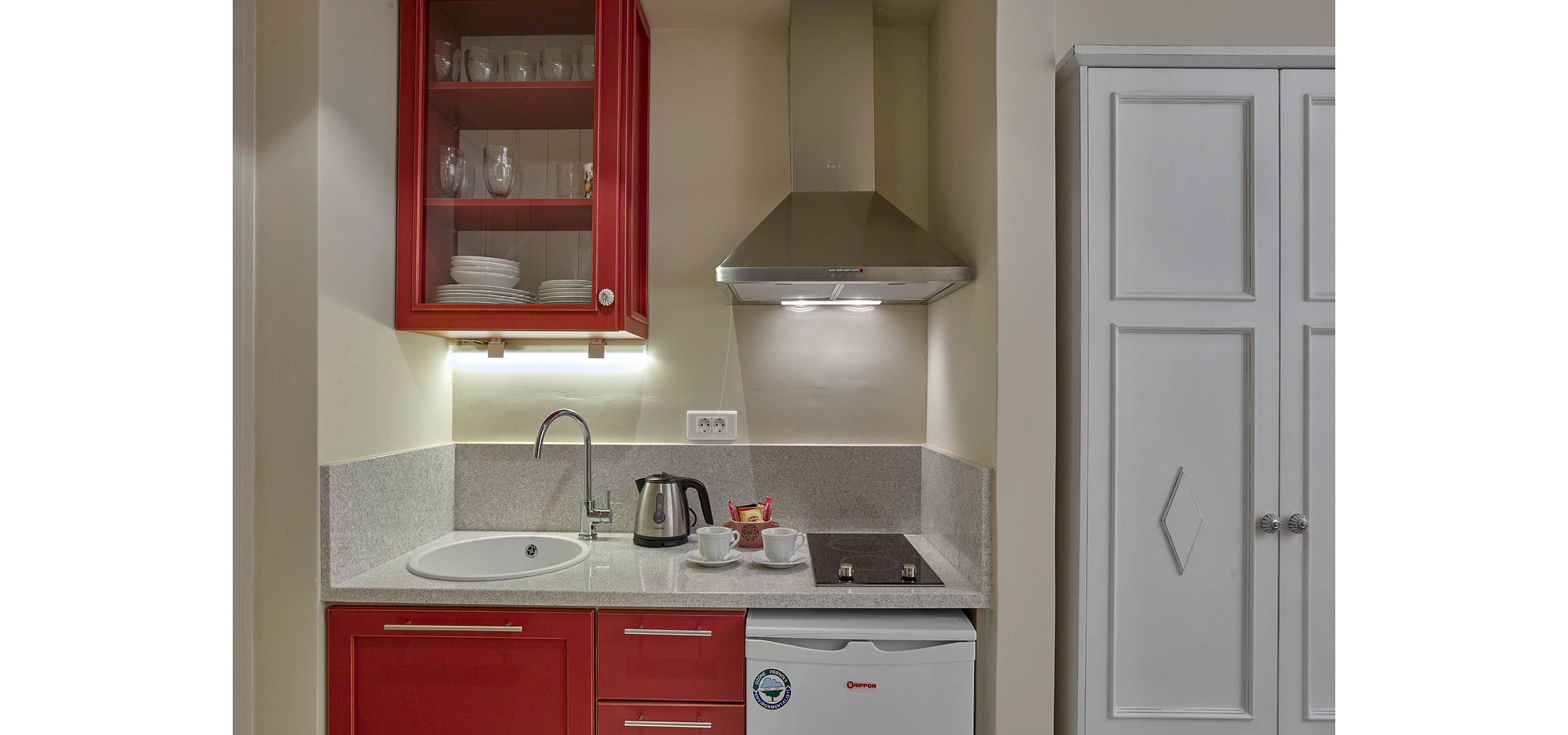 Konstantina Boutique Studios