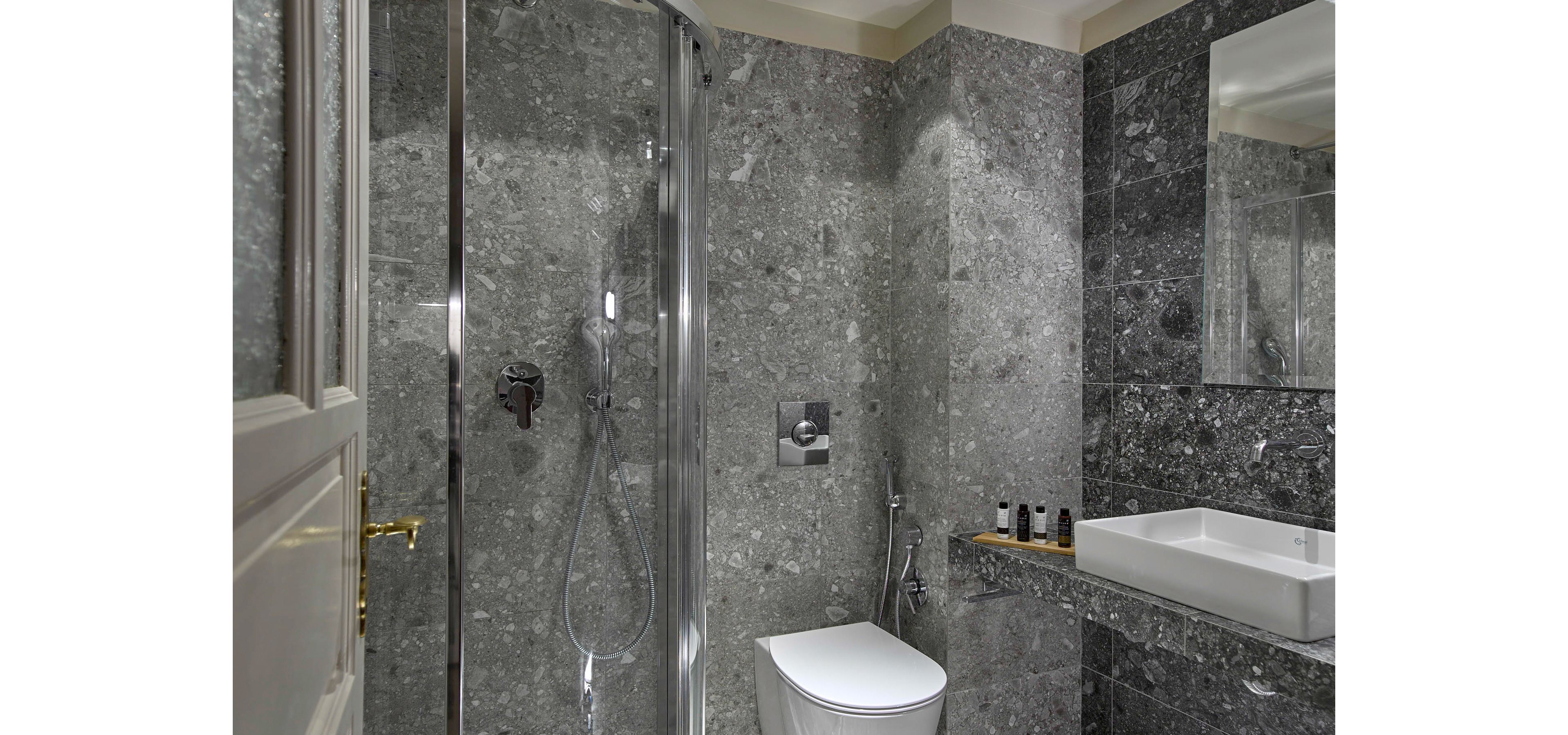 Konstantina Boutique Studios