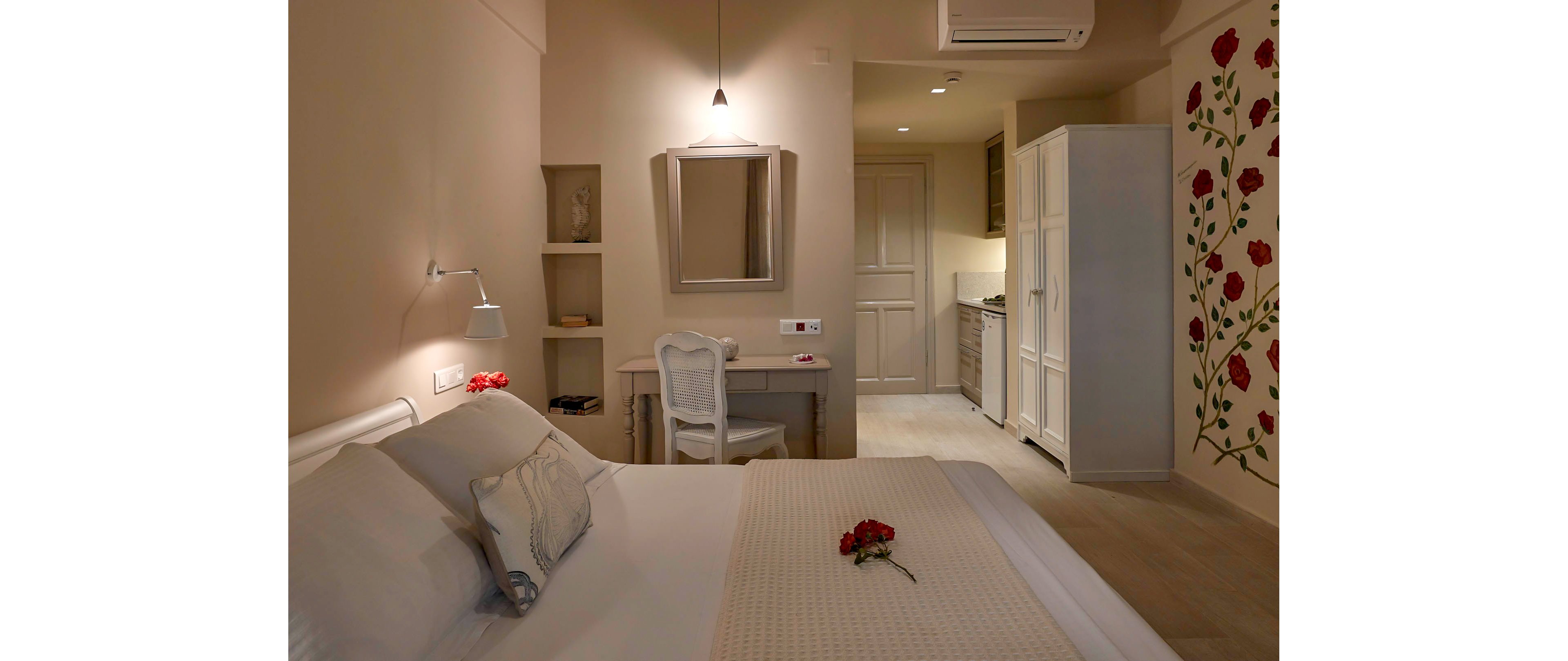 Konstantina Boutique Studios