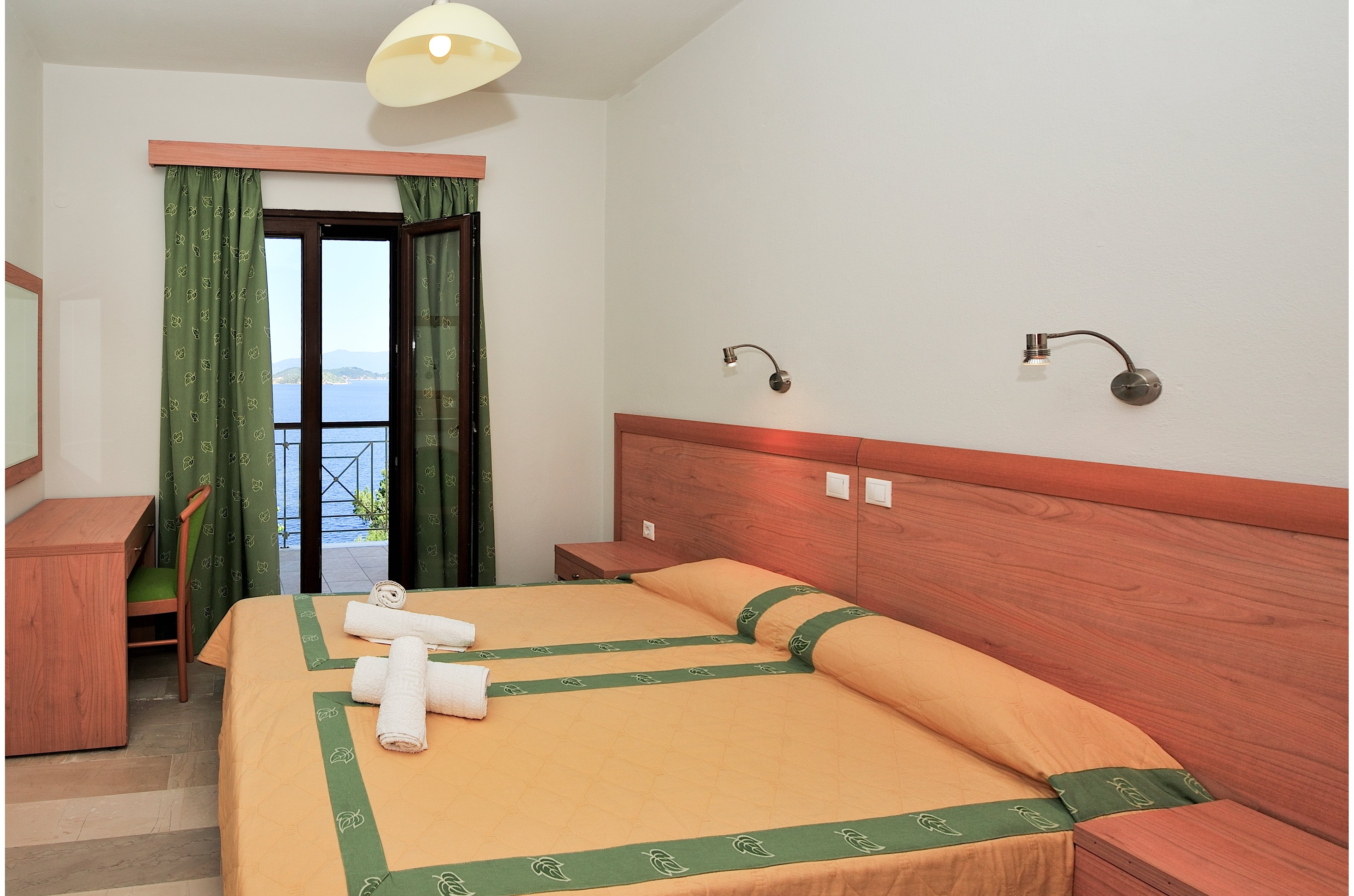 Vassilias Beach Hotel