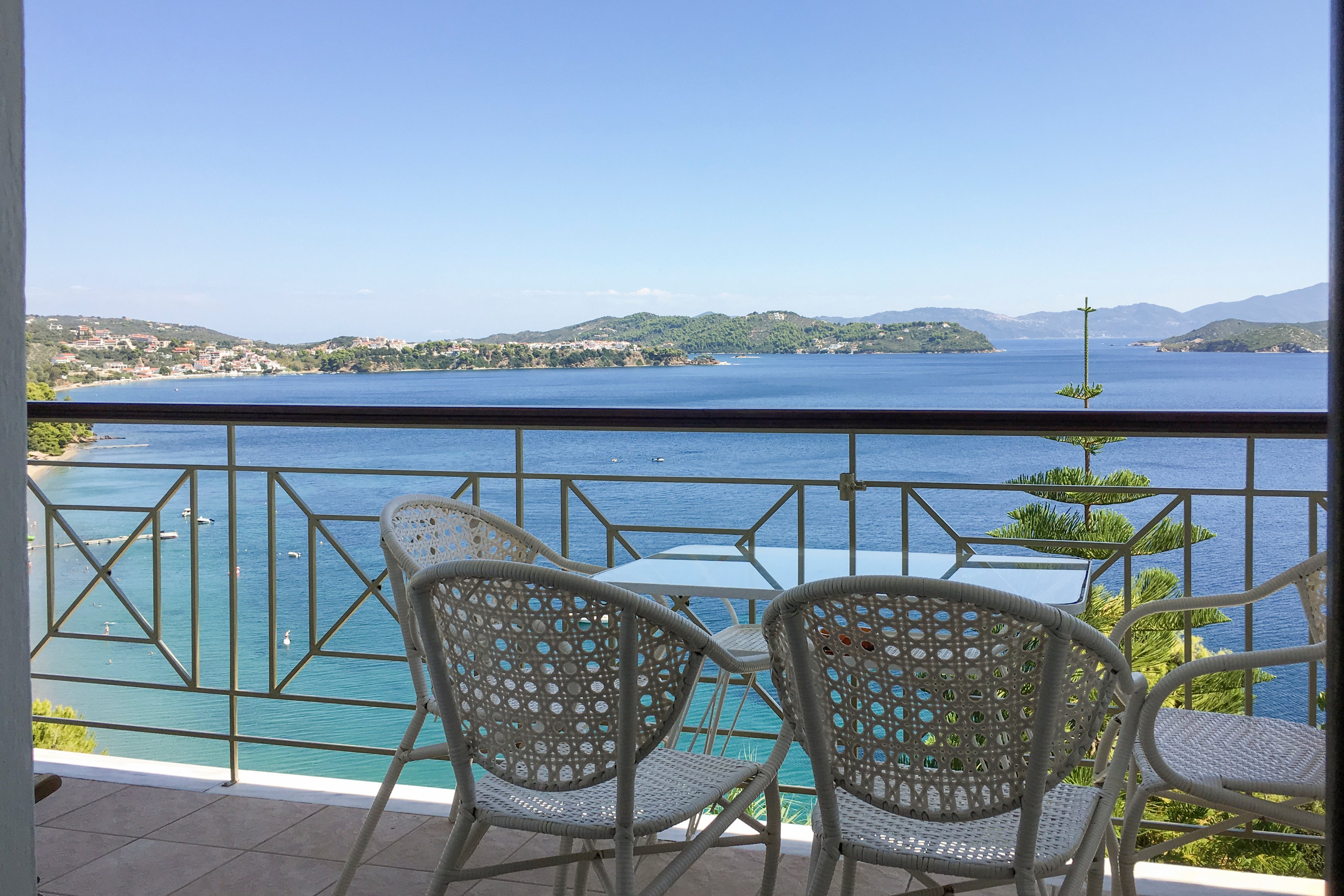 Vassilias Beach Hotel