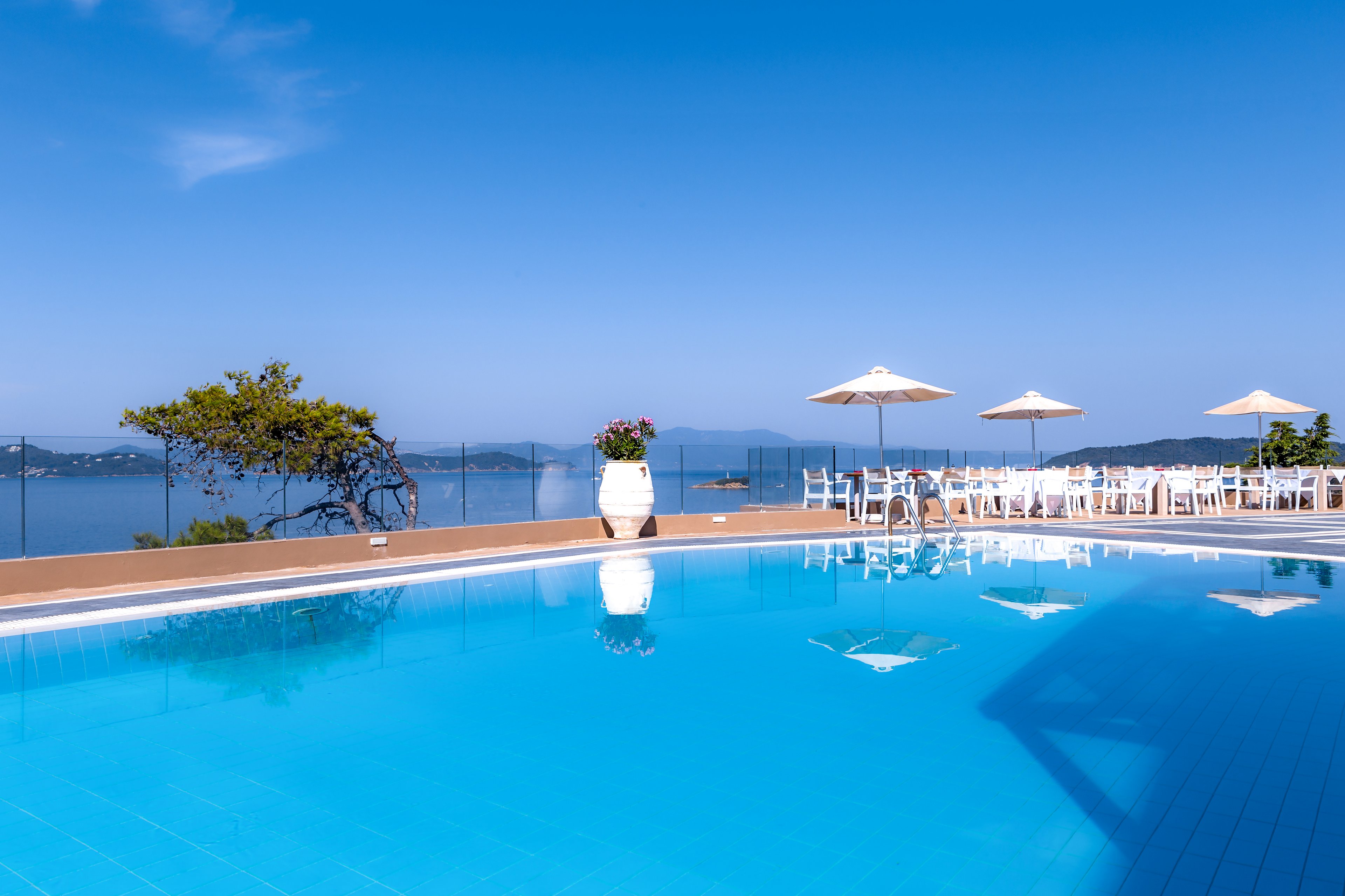 Cape Kanapitsa Hotel