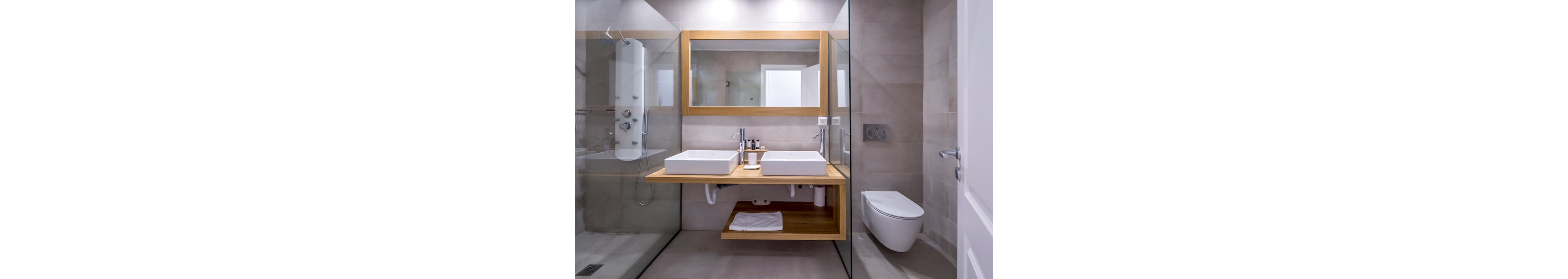 Cape Kanapitsa Hotel