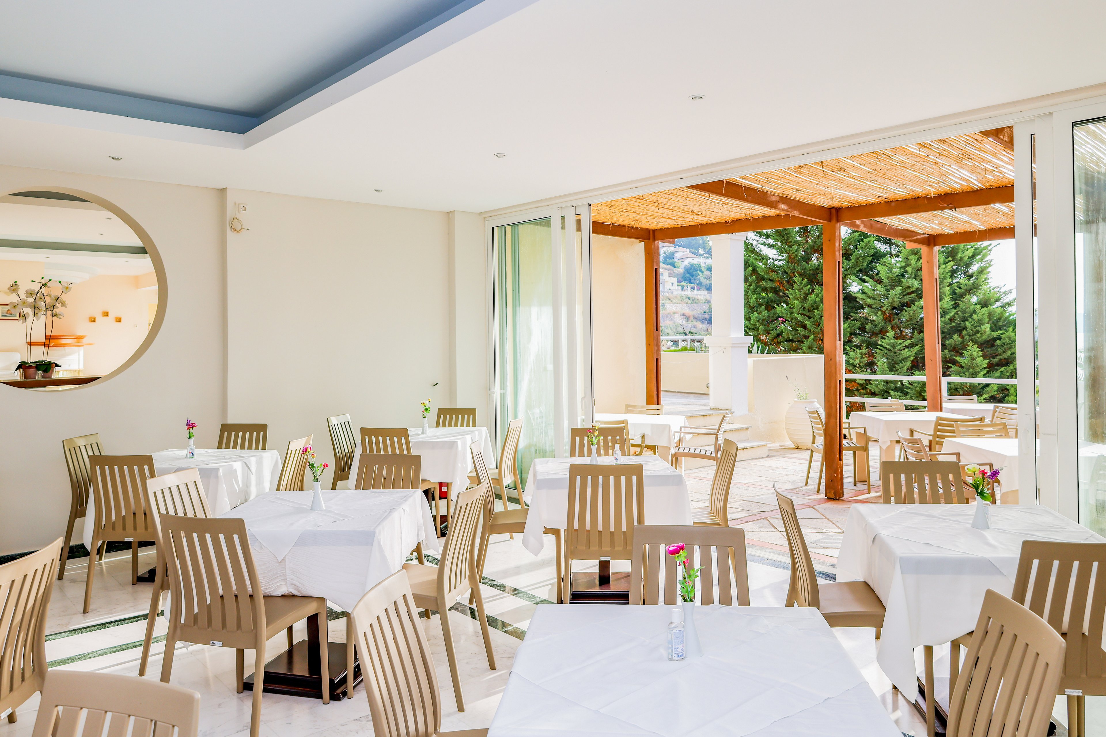 Kanapitsa Mare Hotel