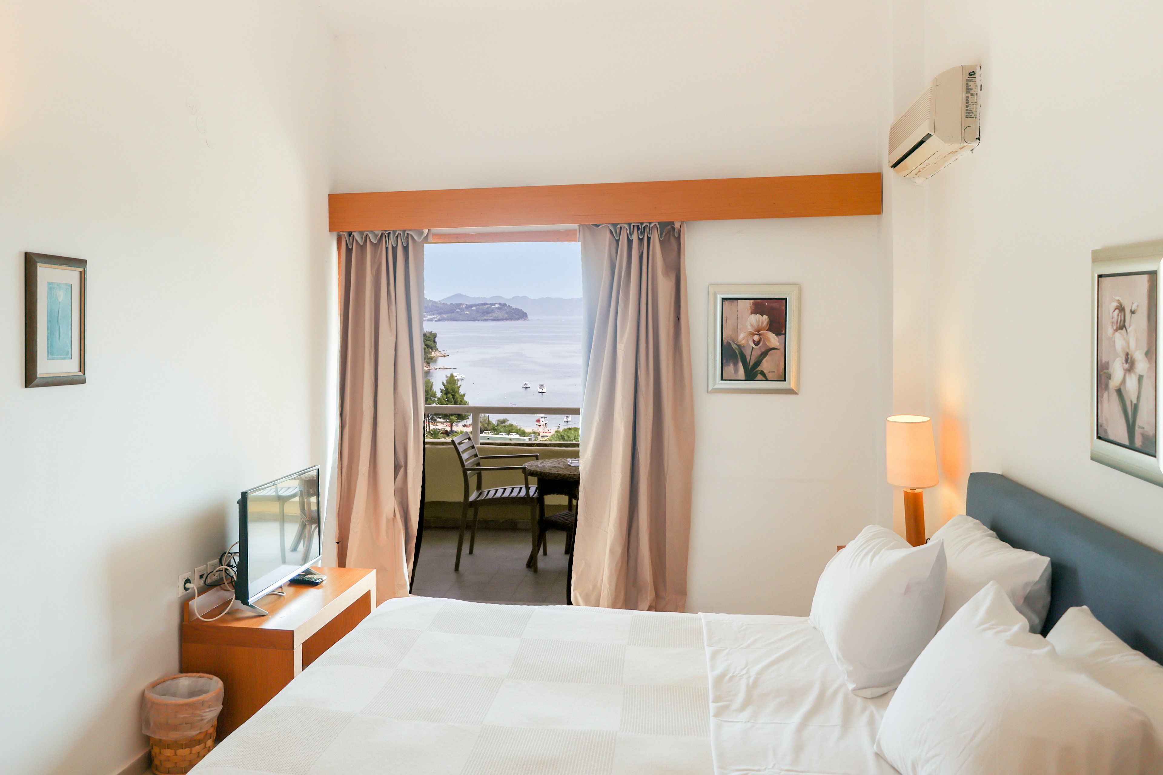 Kanapitsa Mare Hotel