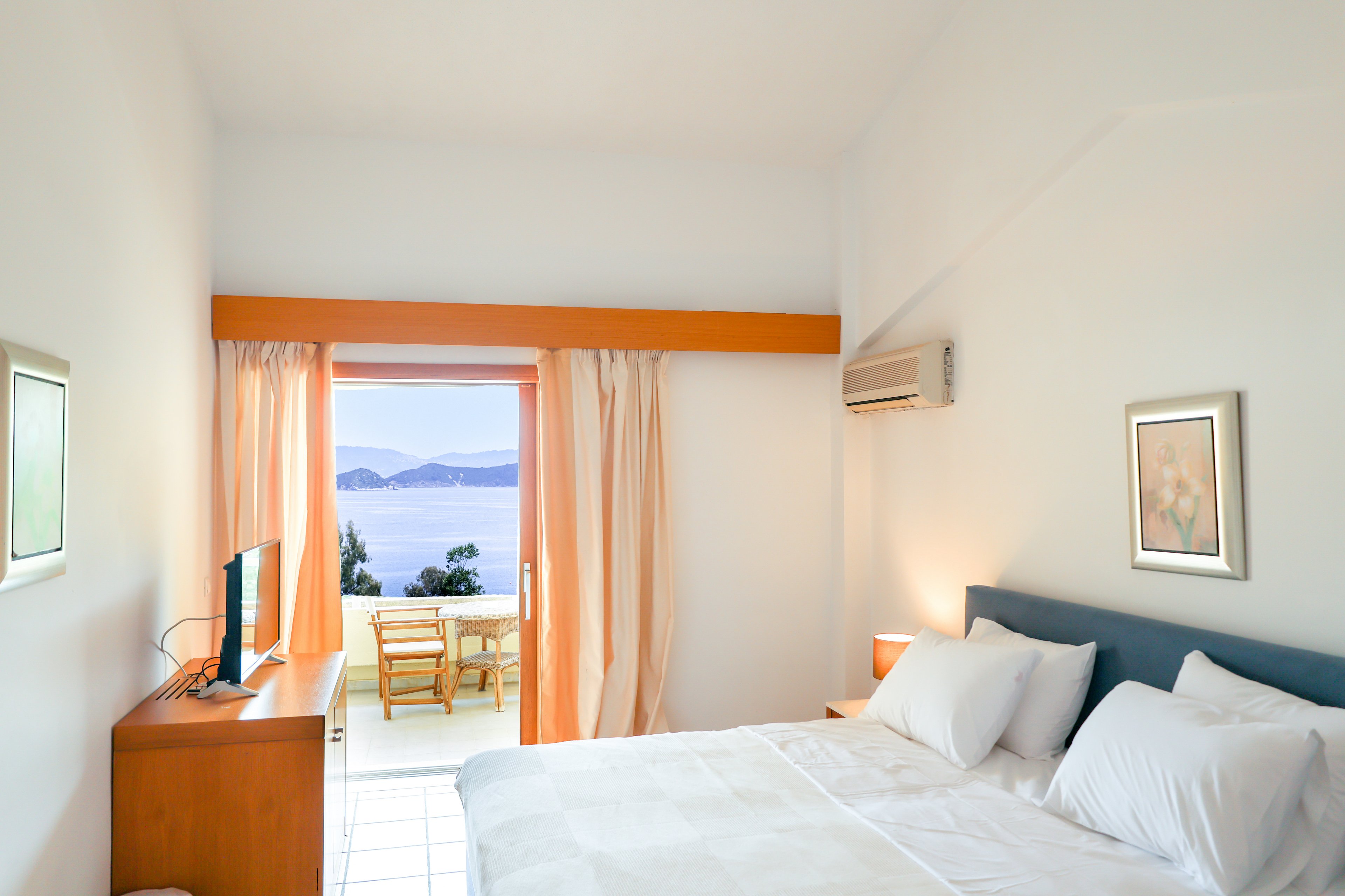 Kanapitsa Mare Hotel