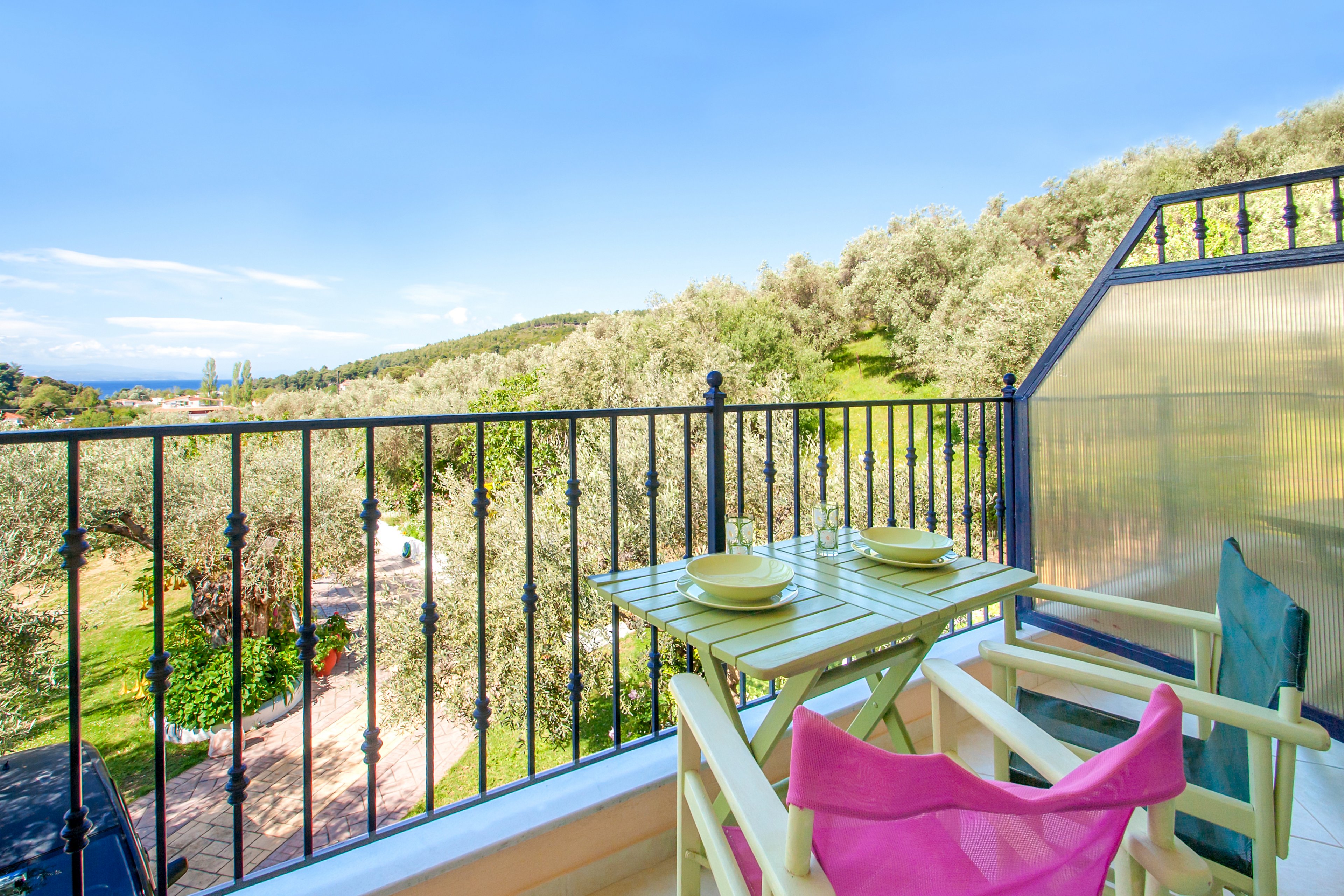 Syraina Studios and Rooms