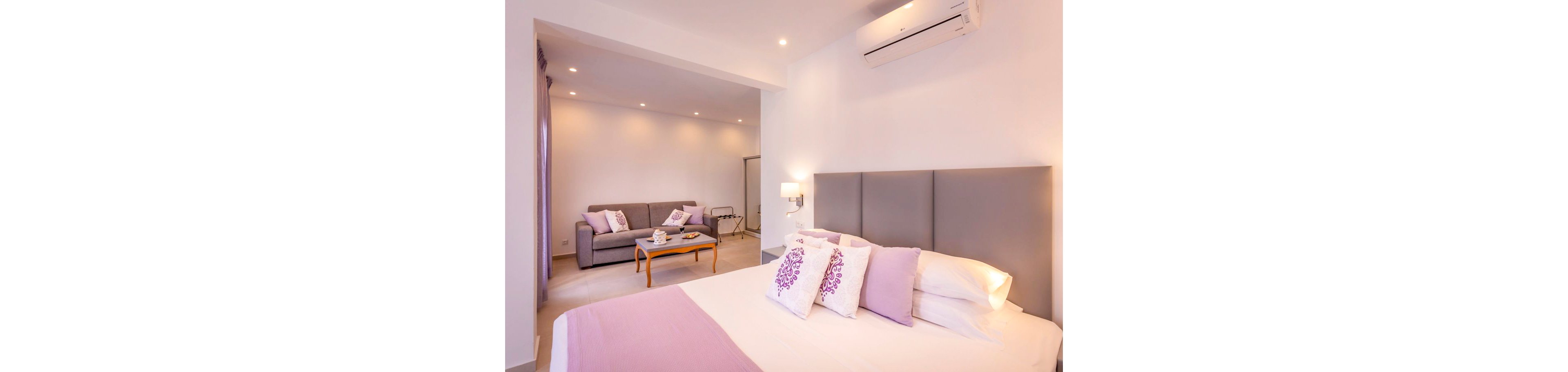 Mar & Mar Crown Suites