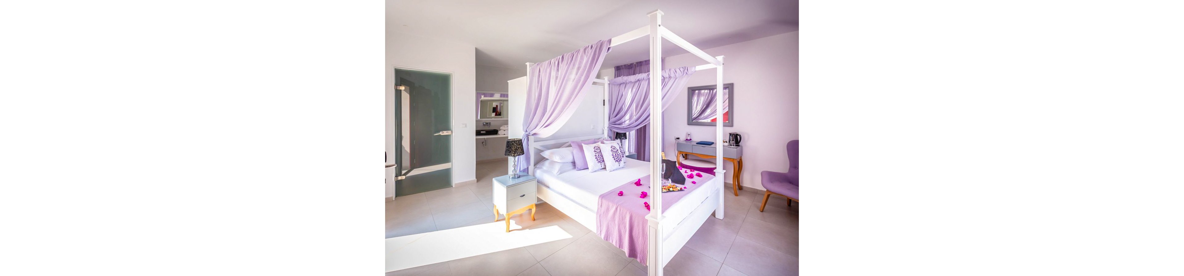 Mar & Mar Crown Suites