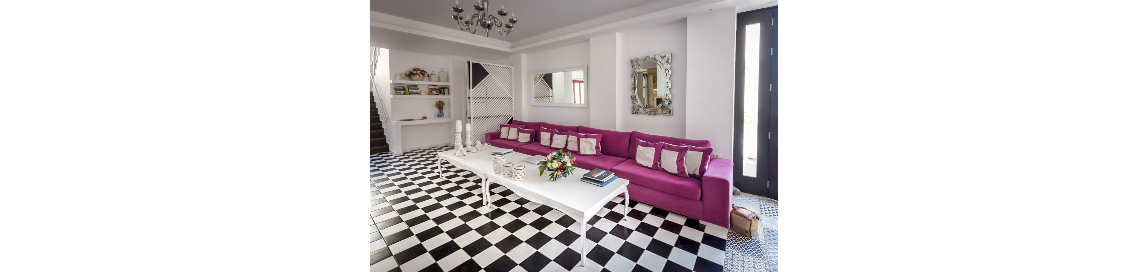 Mar & Mar Crown Suites