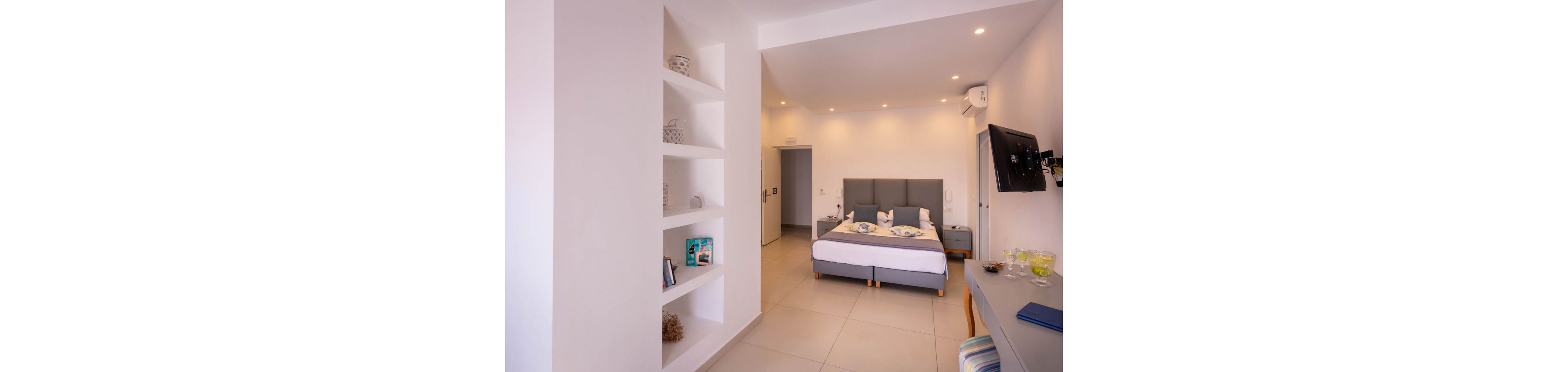 Mar & Mar Crown Suites